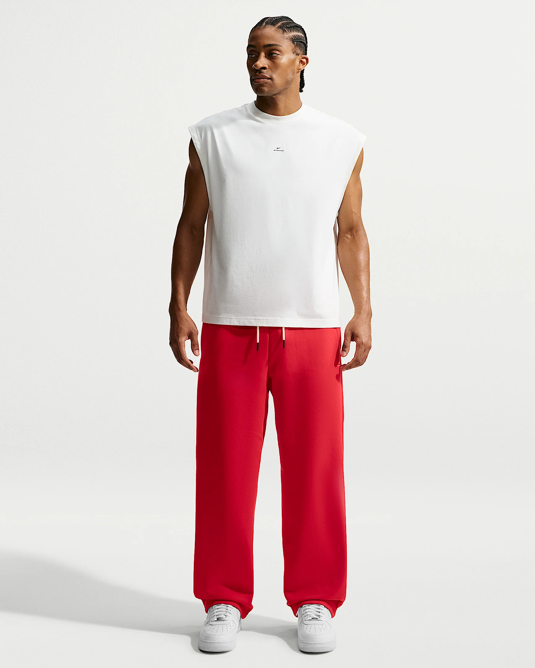 Nike Standard Issue Men's Therma-FIT Brushed Open-Hem Basketball Pants - 1