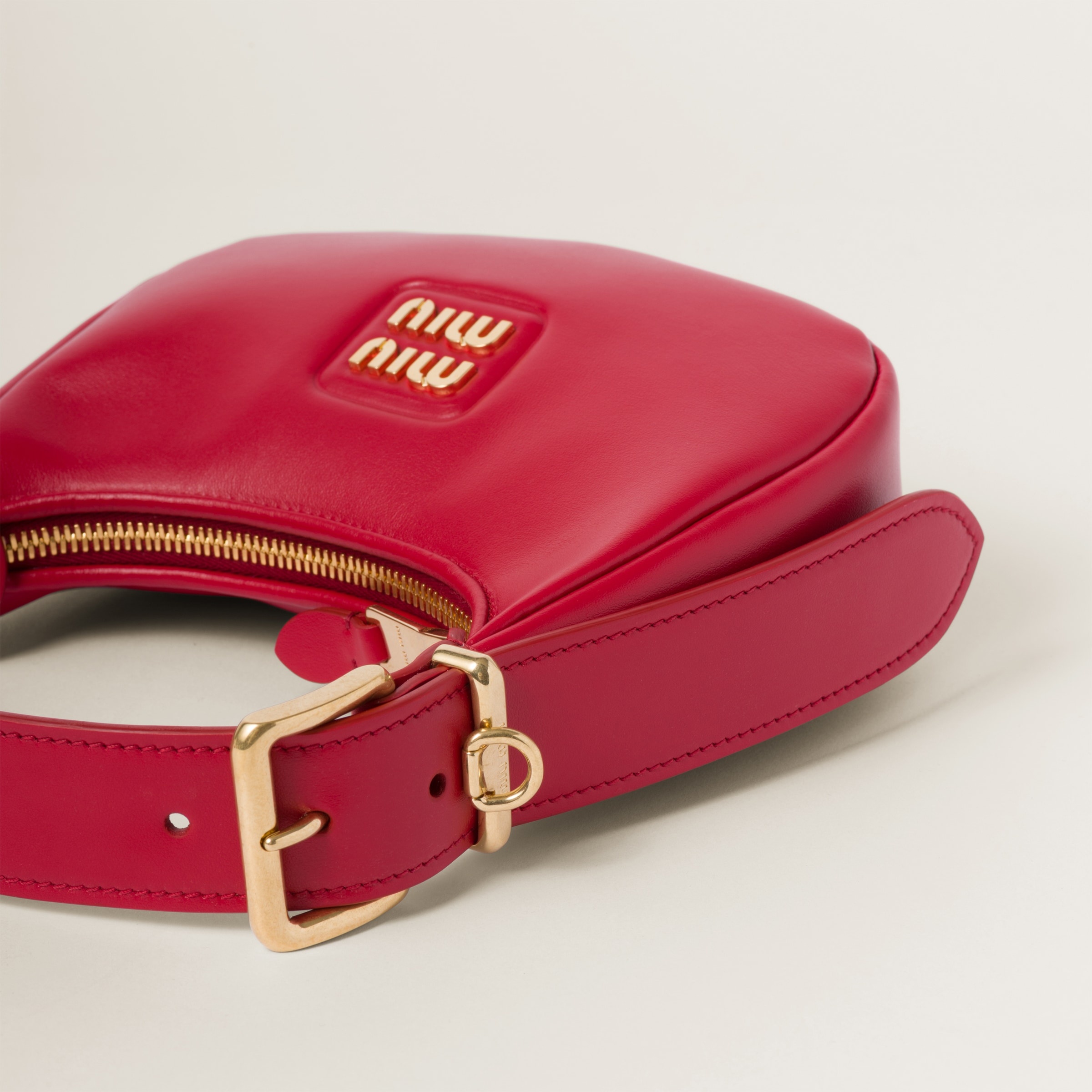 Leather hobo bag - 6