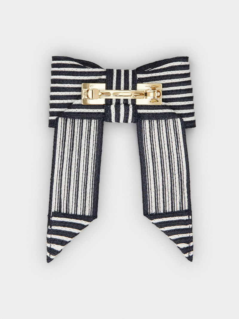 Roger Vivier Broche Vivier Hair Clip in raffia outlook