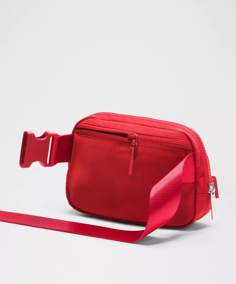 Everywhere Belt Bag 1L 4