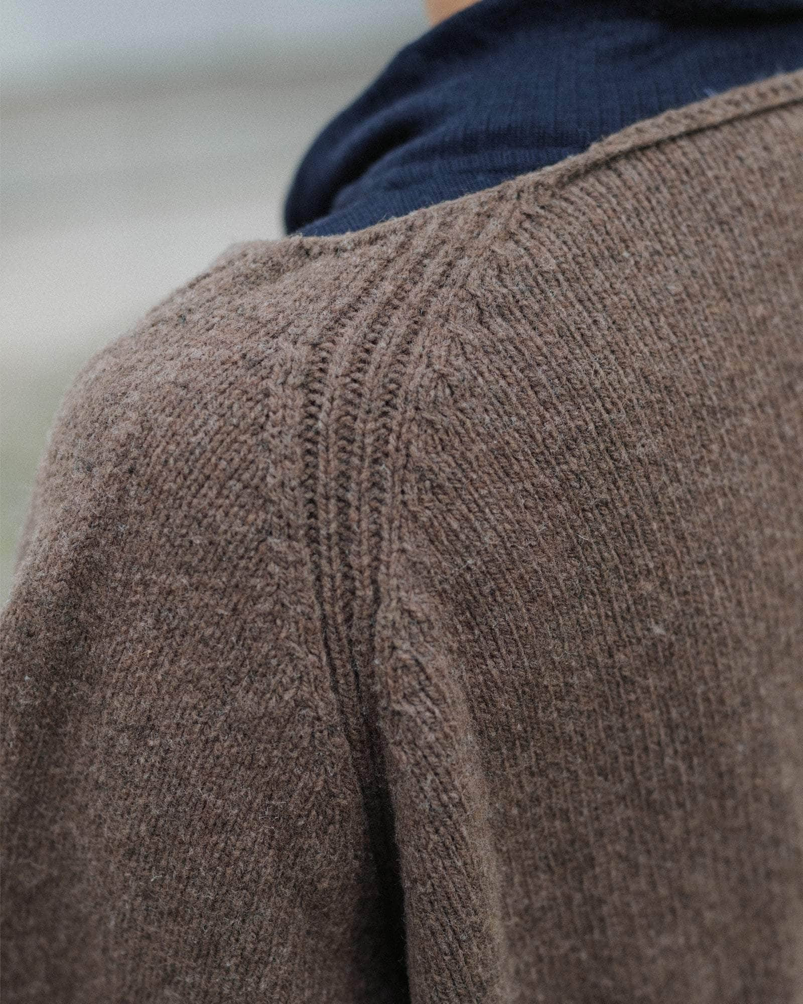 Soar V Neck - Arles Merino Wool - 4