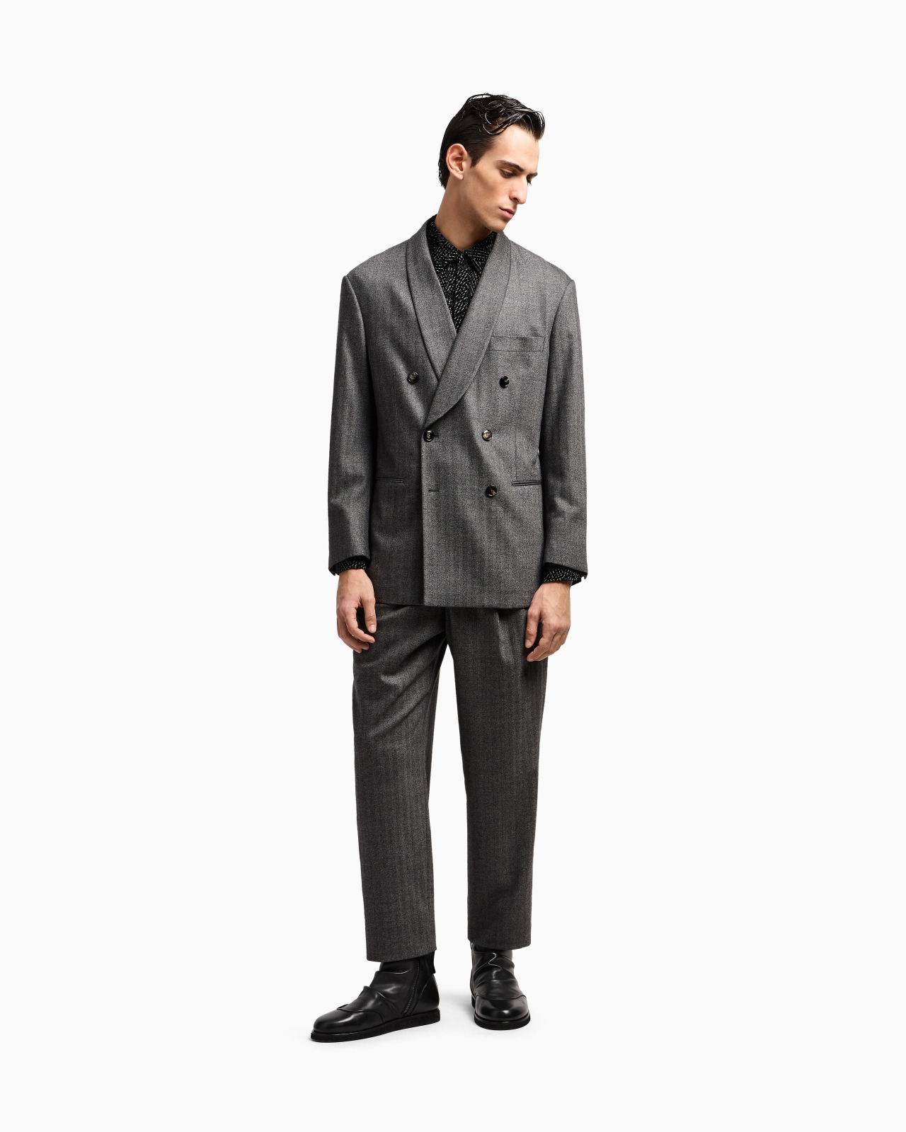 HERITAGE LINE DOUBLE-BREASTED SUIT IN CHEVRON VIRGIN WOOL AND CASHMERE - 4