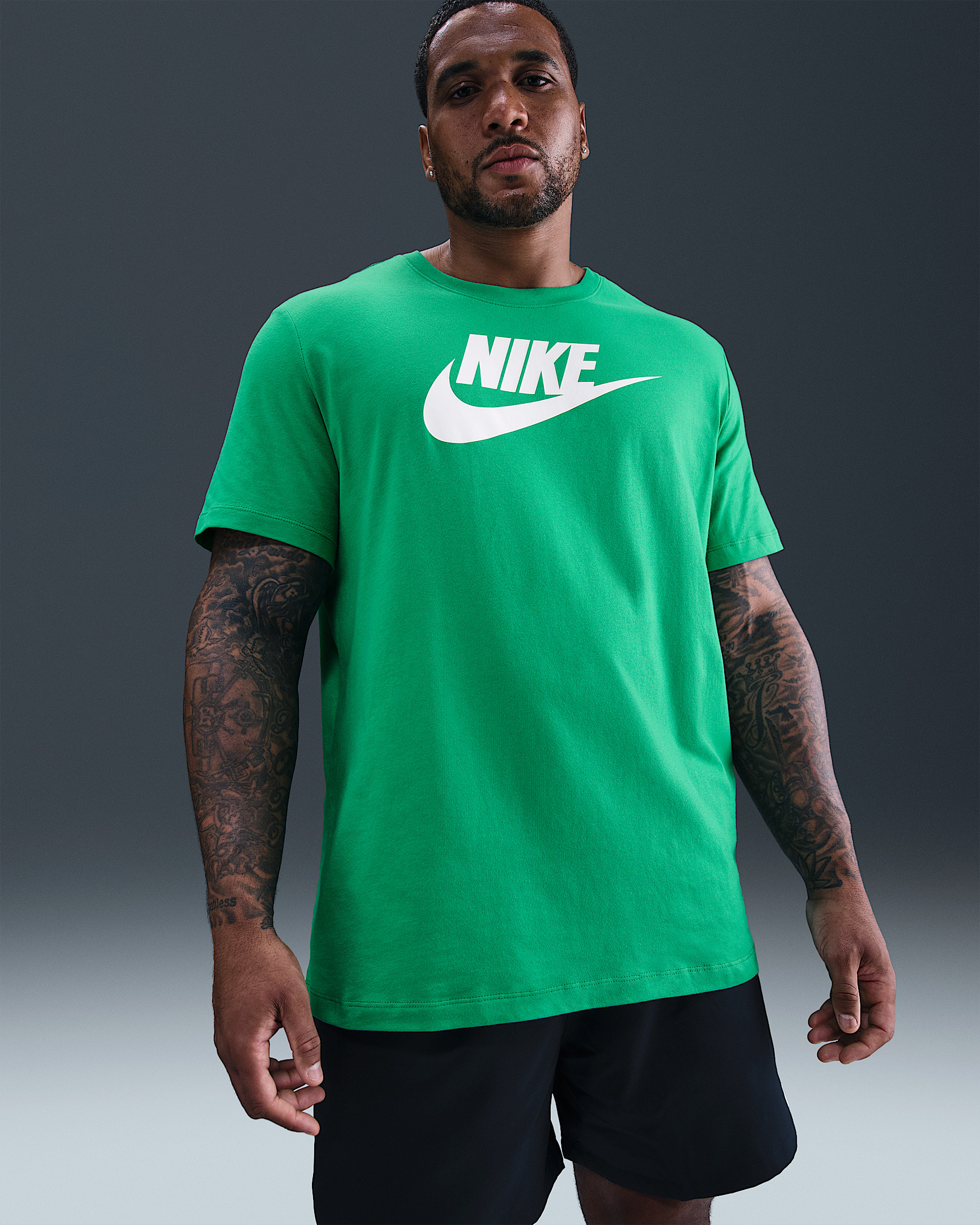 Nike Sportswear Men's T-Shirt - 6