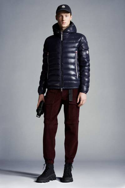 Moncler Galion Short Down Jacket outlook