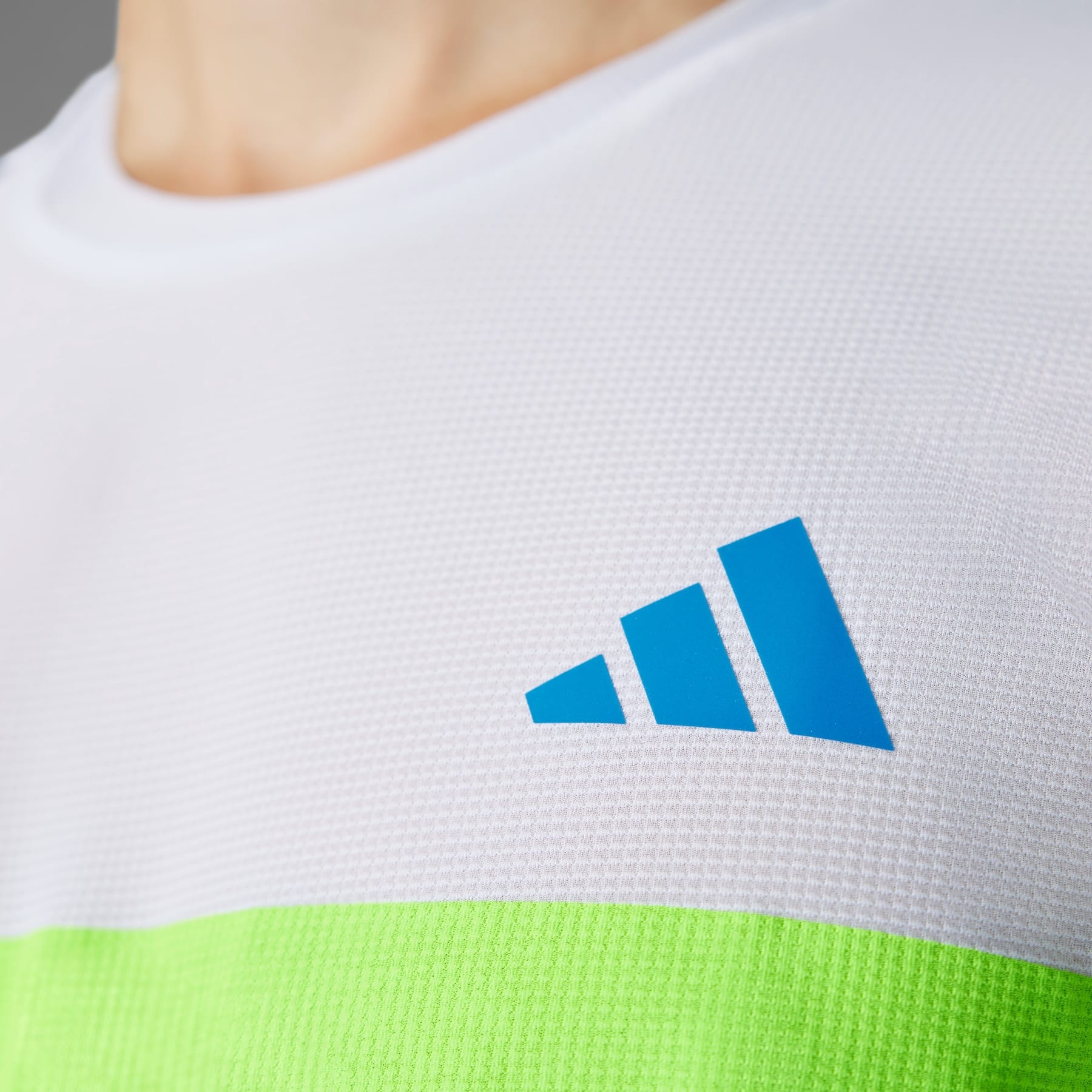 Adizero Retro Running Tee - 9