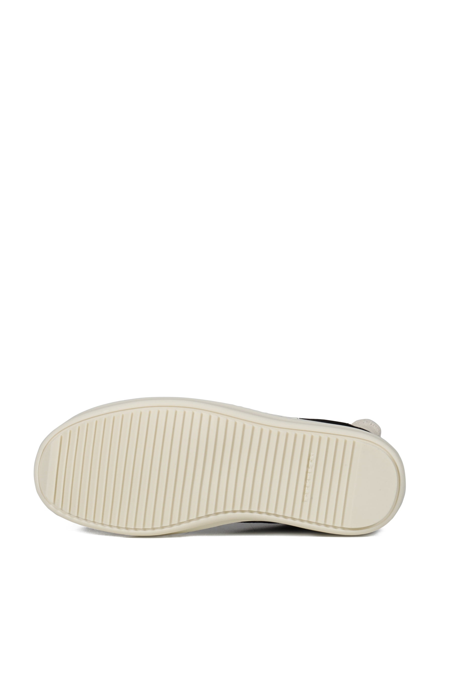SNEAKS / BLK/MILK/MILK - 6