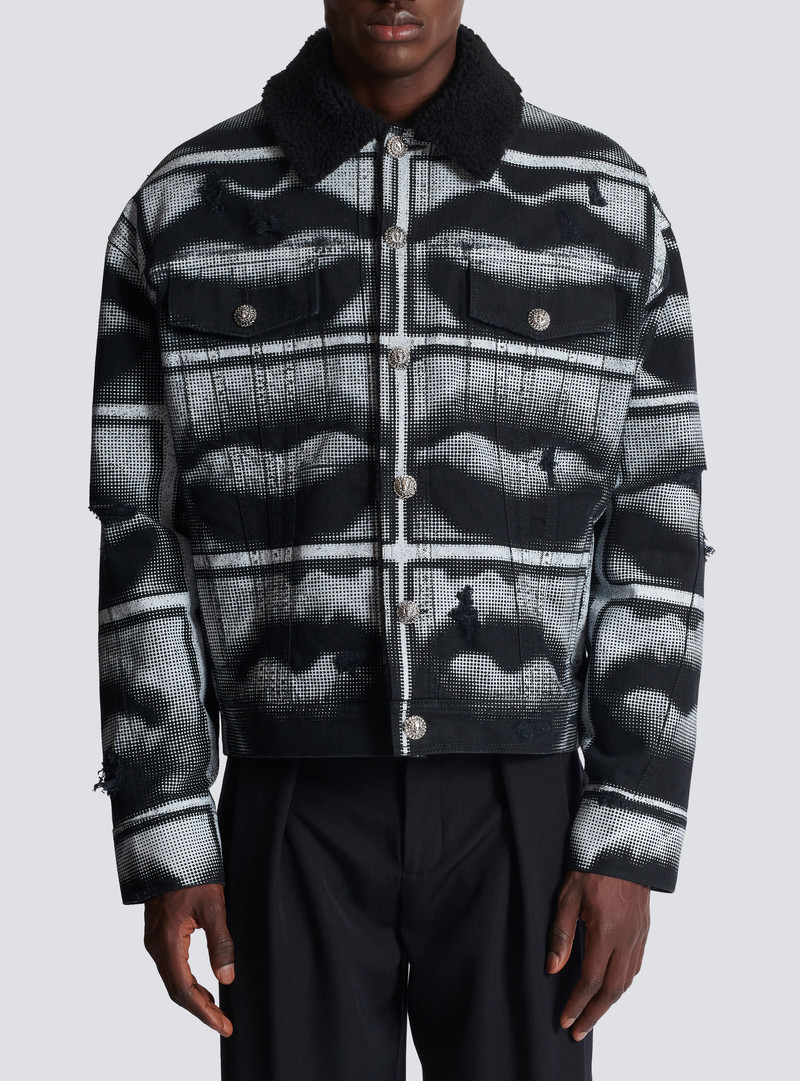 Denim jacket with Lips print 5