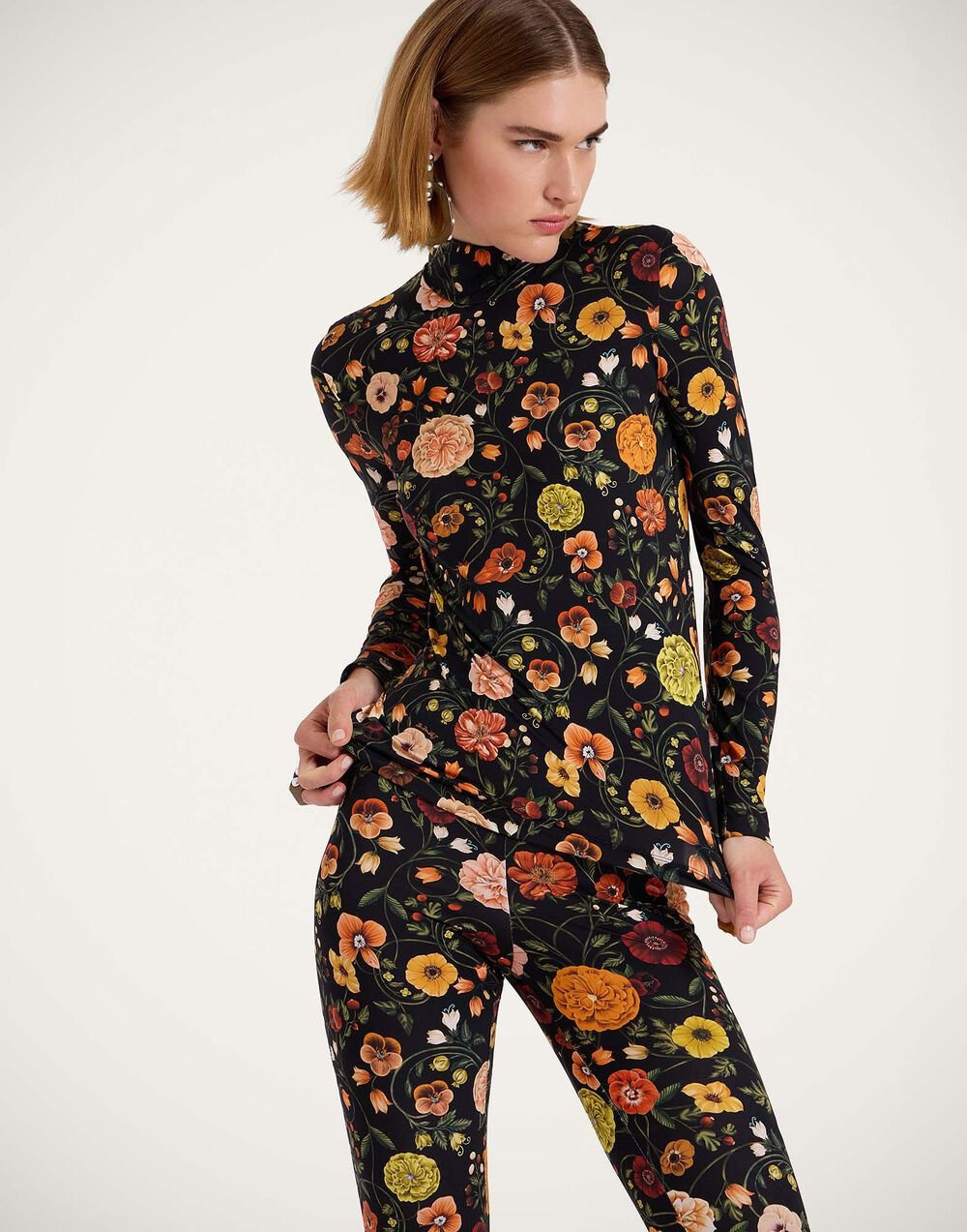 Turtleneck - 2