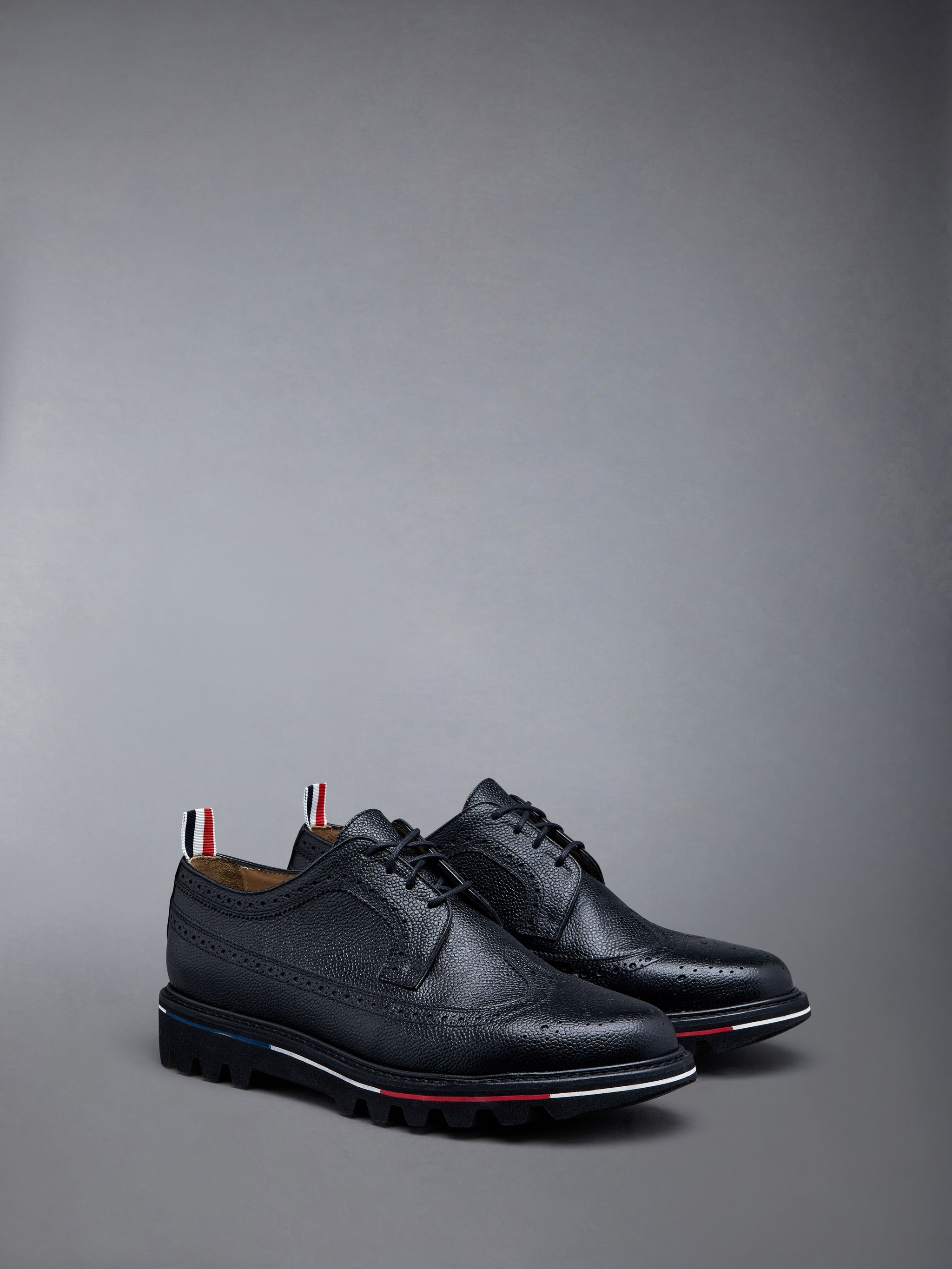 Longwing Brogue W/ Bar Treaded Sole in Pebble Grain Leather - 2