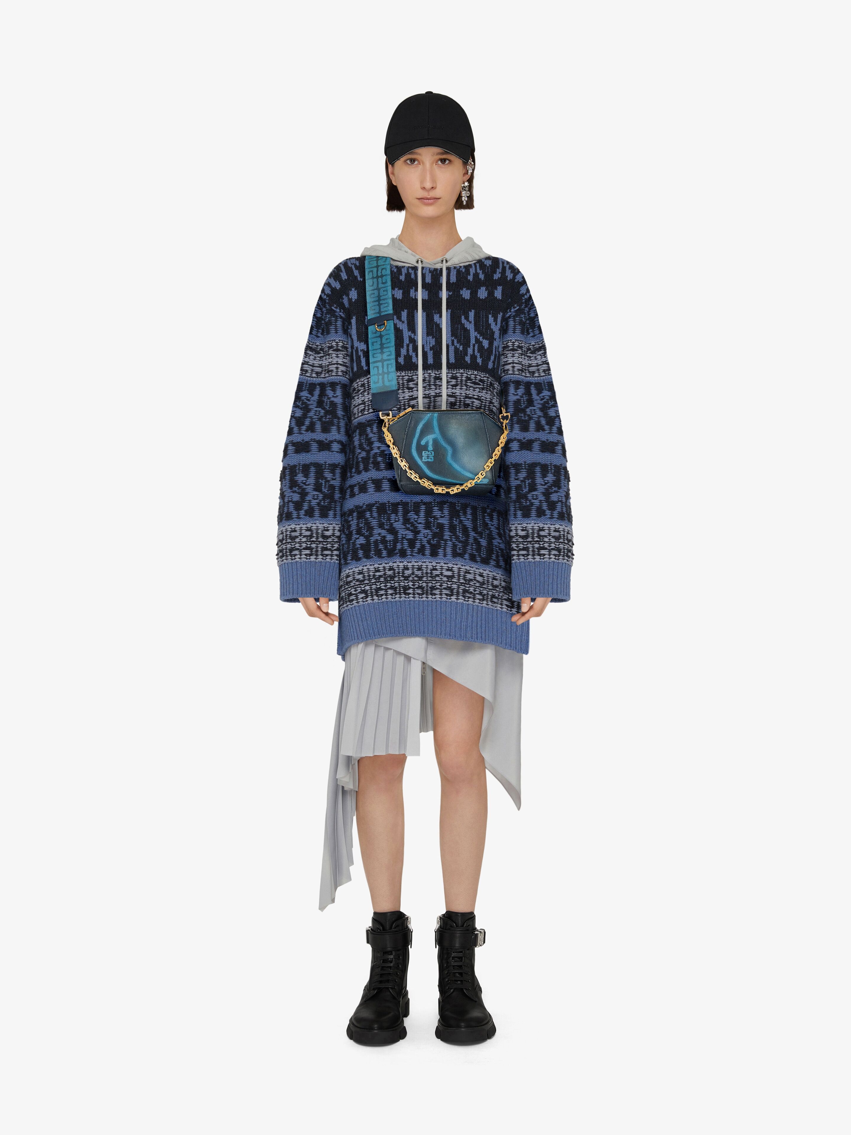 XS ANTIGONA BAG IN TAG EFFECT PRINTED CANVAS WITH CHAIN - 2