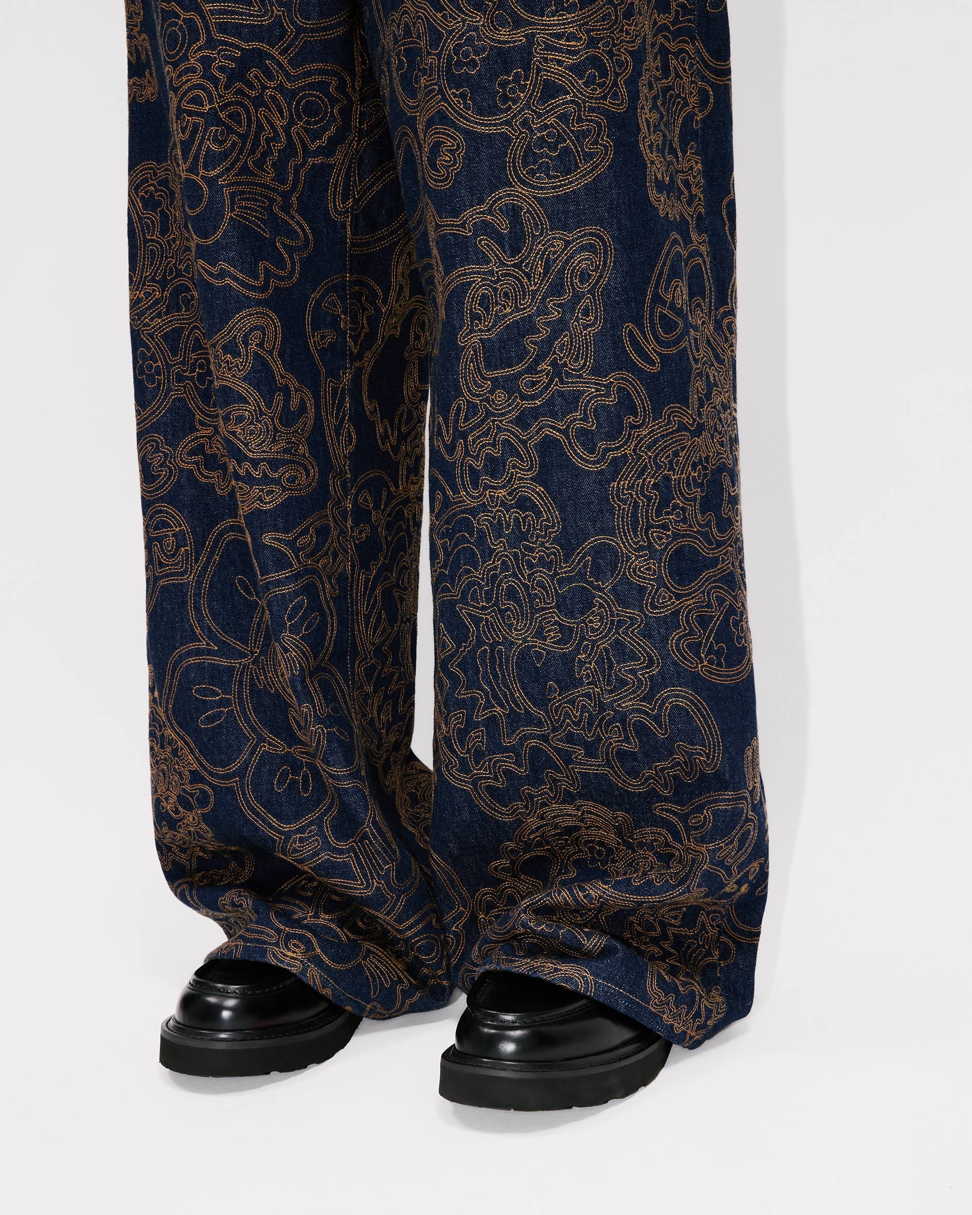 'KENZO by Verdy' embroidered buggy jeans in japanese denim - 7