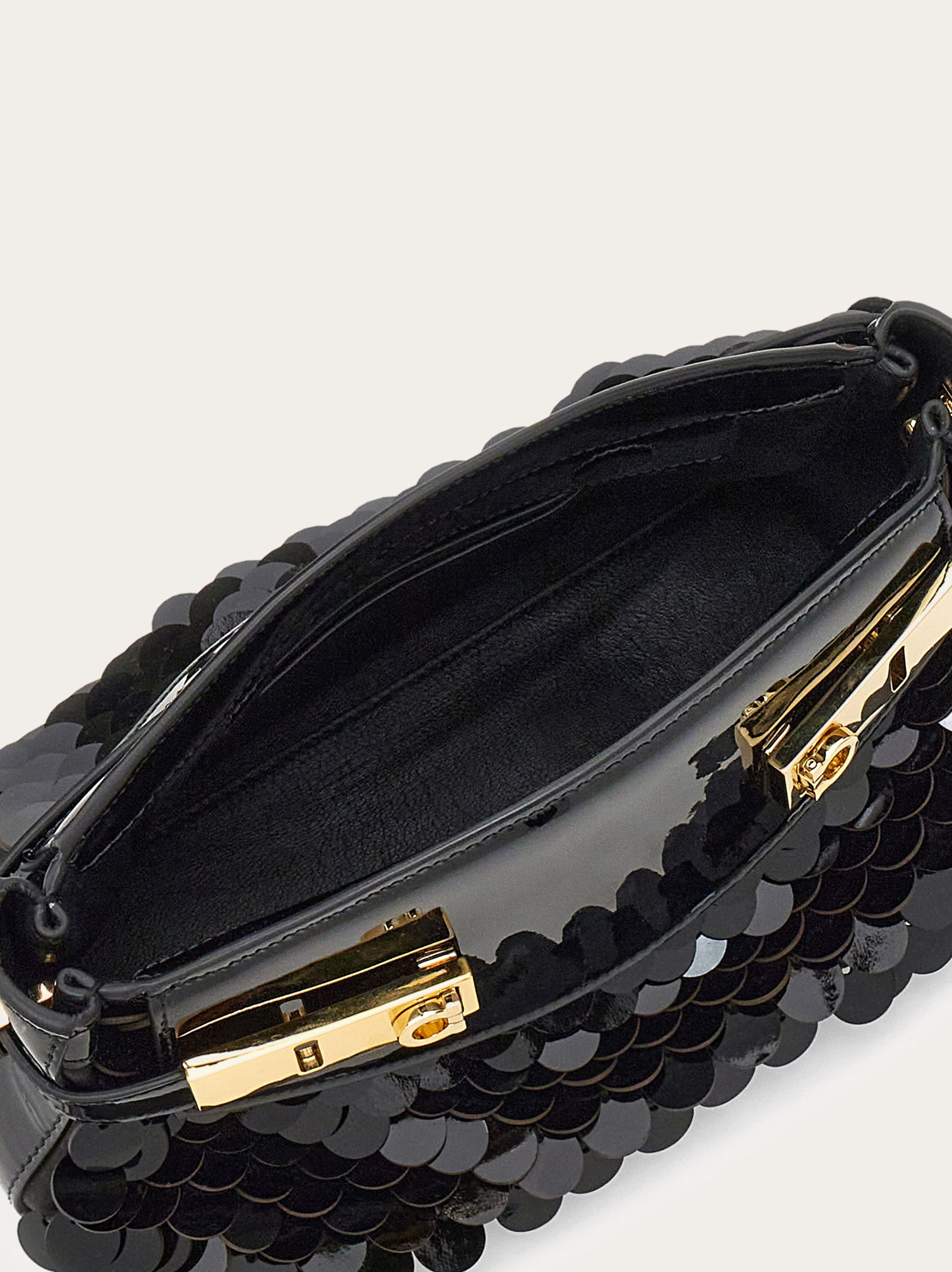 Hug handbag with sequins (S) - 6