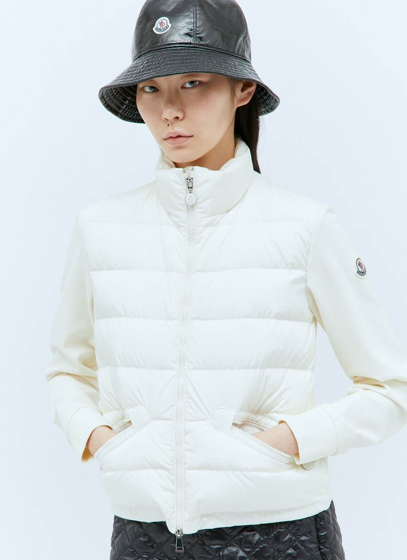 Moncler Logo Patch Bucket Hat outlook