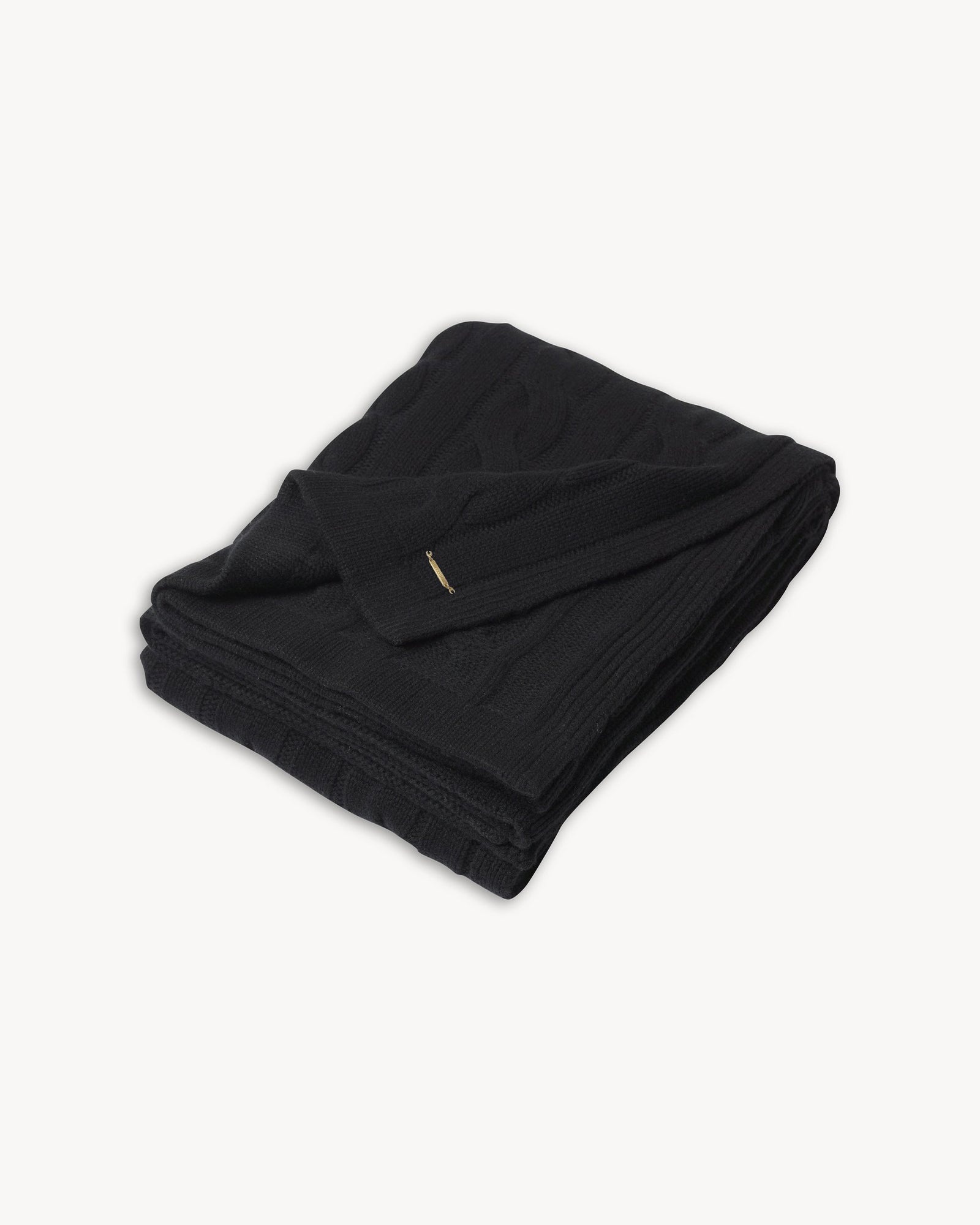 CABLE STITCH THROW - 1