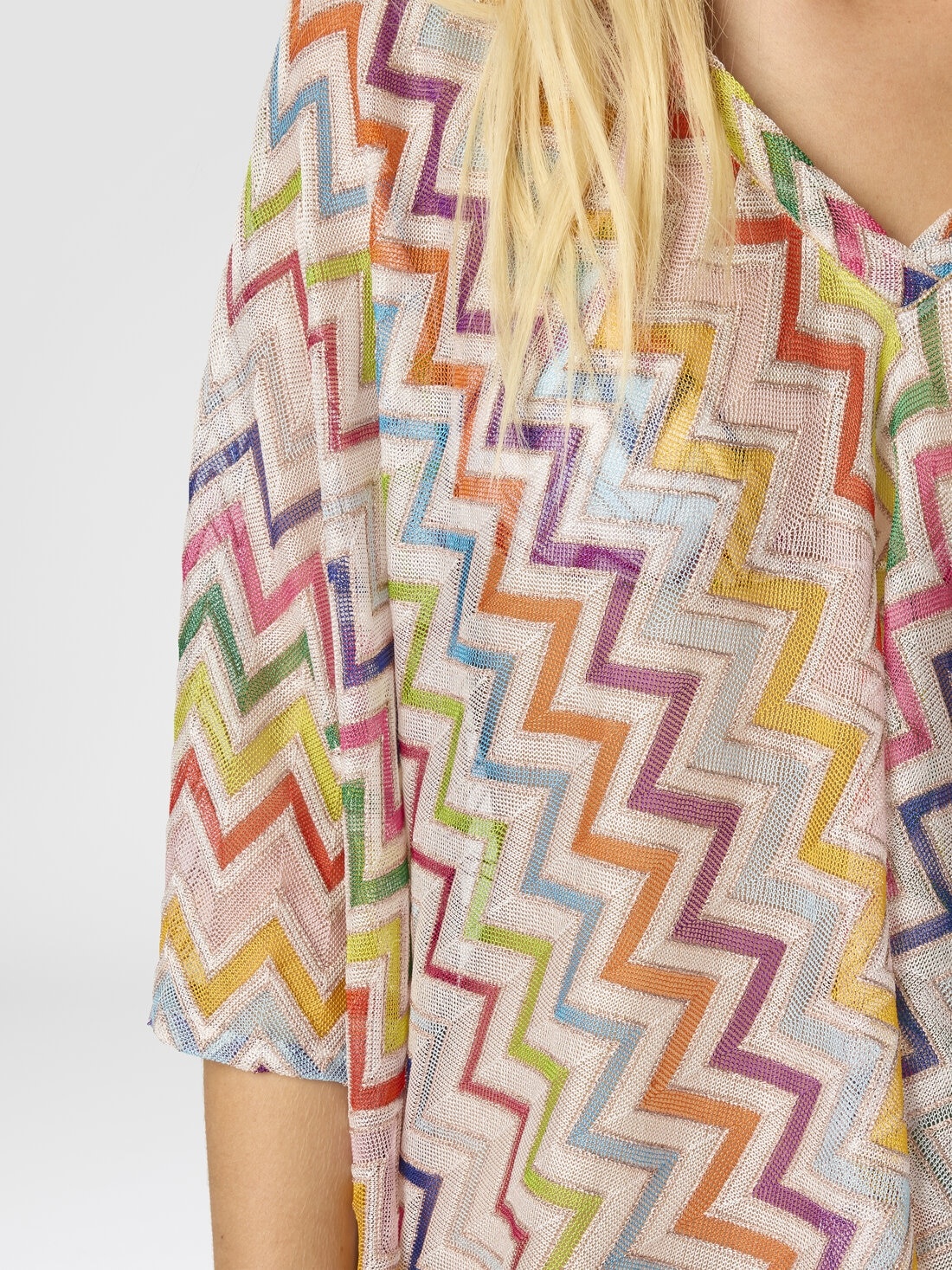 V-neck caftan with zig zag pattern - 5