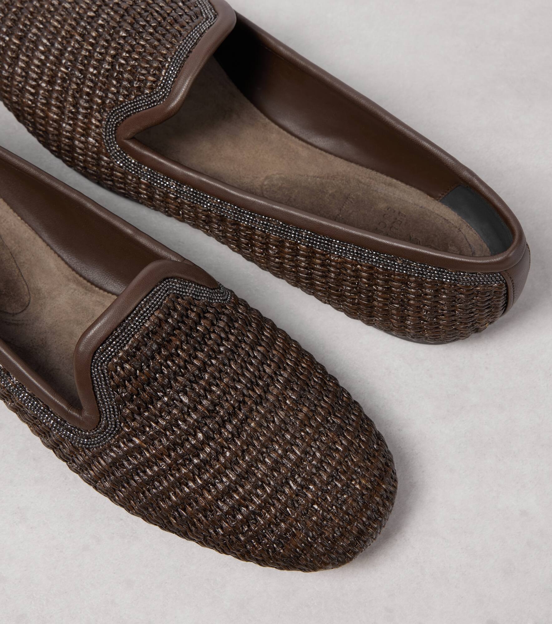 Leather-trimmed raffia slippers - 5