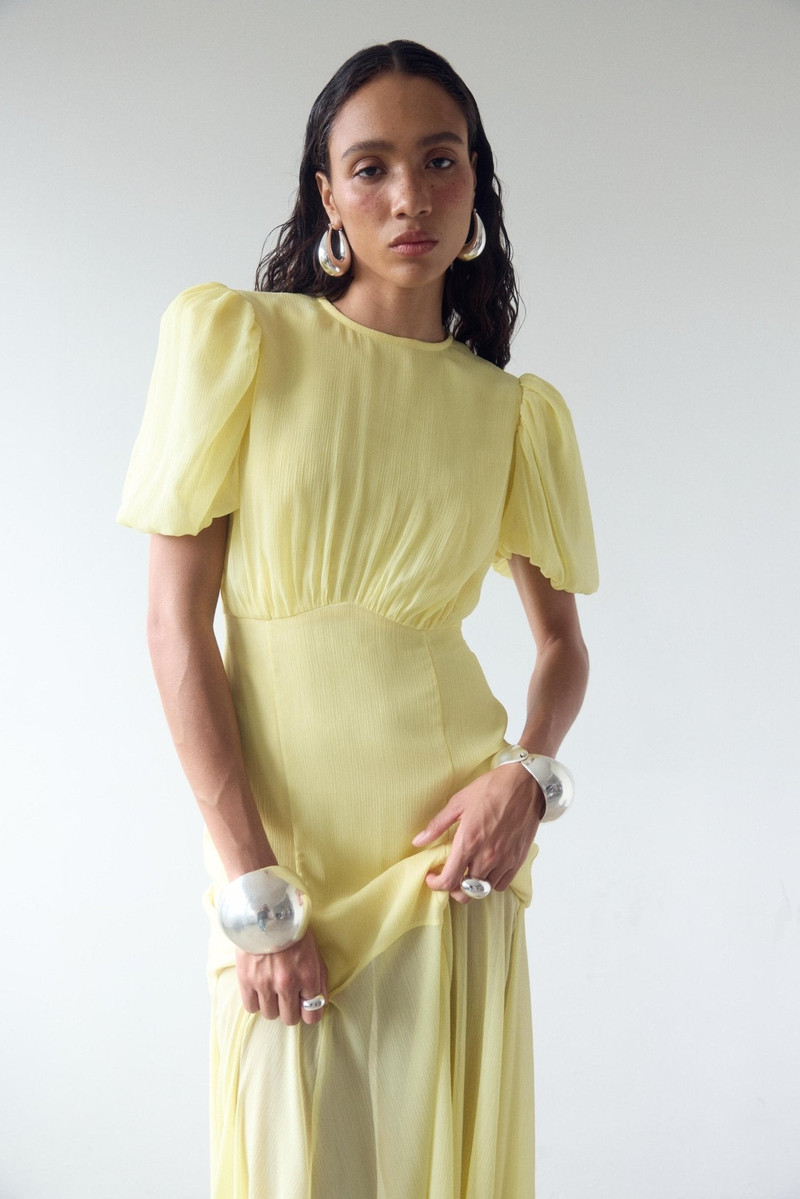 De La Vali AGUA MAXI DRESS IN BABY YELLOW CRINKLE CHIFFON outlook