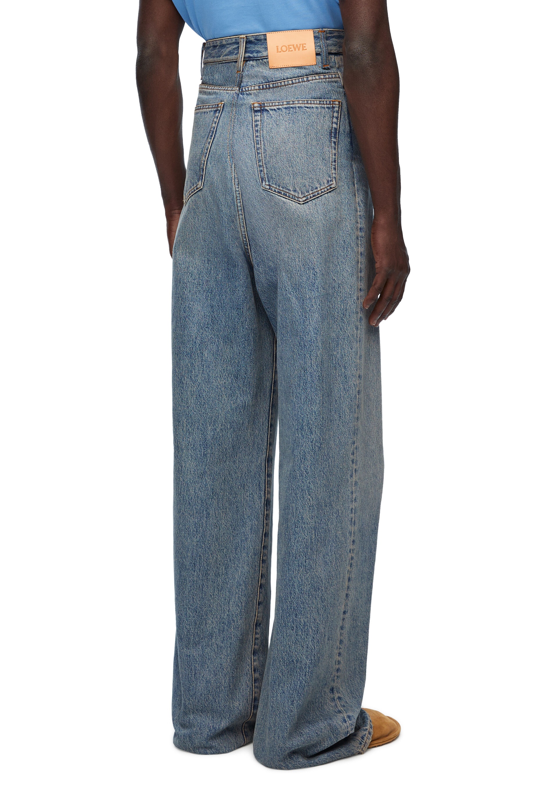 デニム・ジーパン LOEWE HIGH WAISTED DENIM JEANS Loewe High waisted jeans in denim | REVERSIBLE