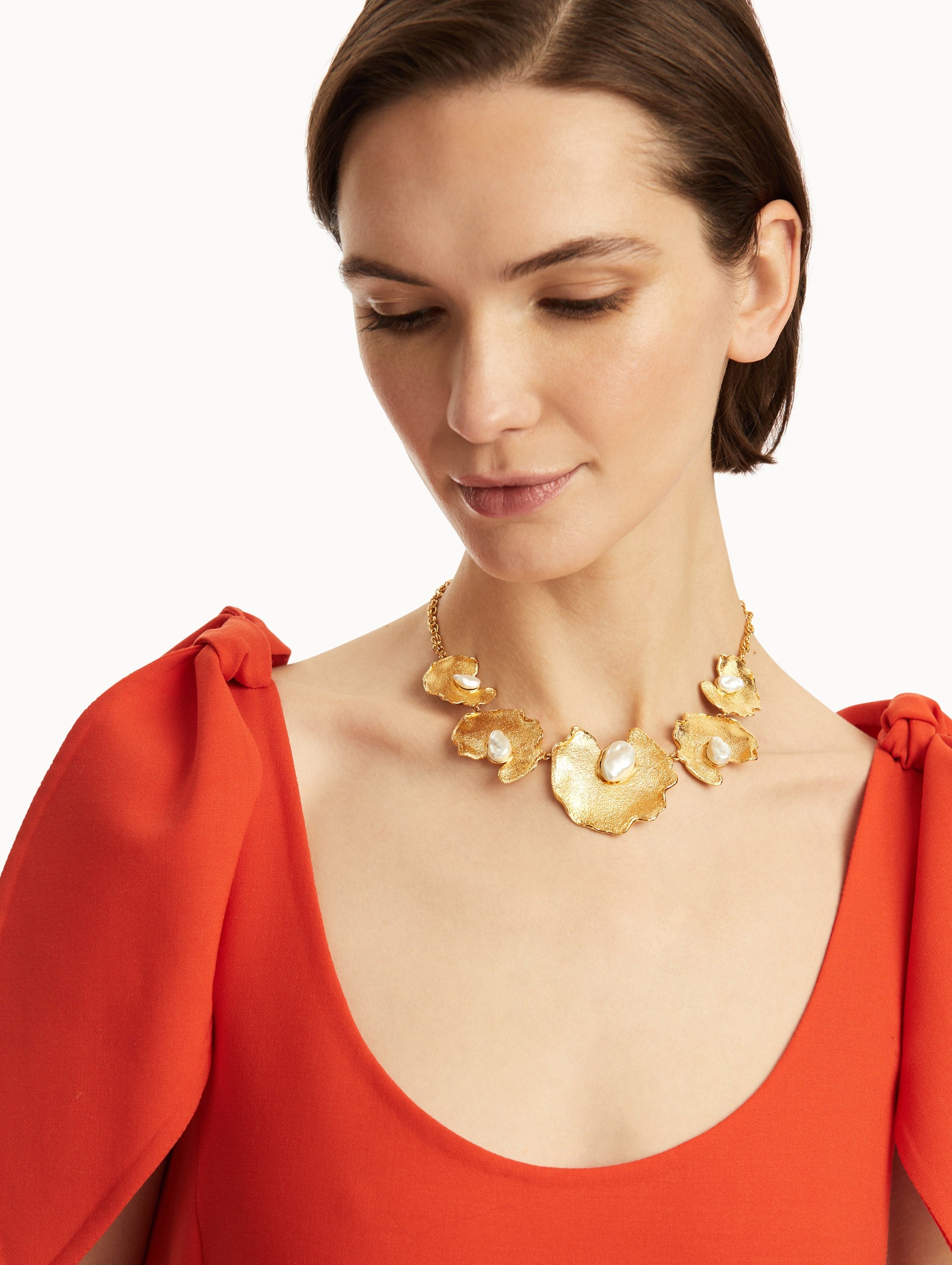 PEARL LILY PAD NECKLACE - 2