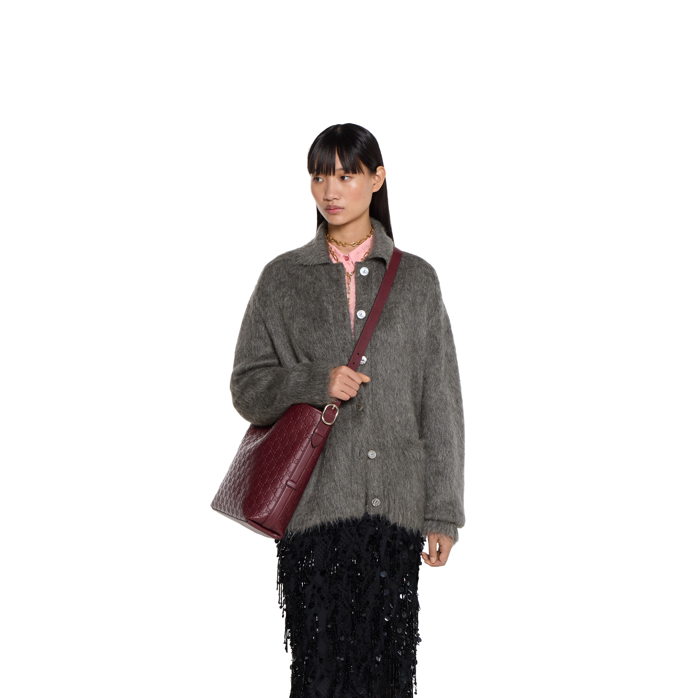 GG Emblem medium shoulder bag - 4