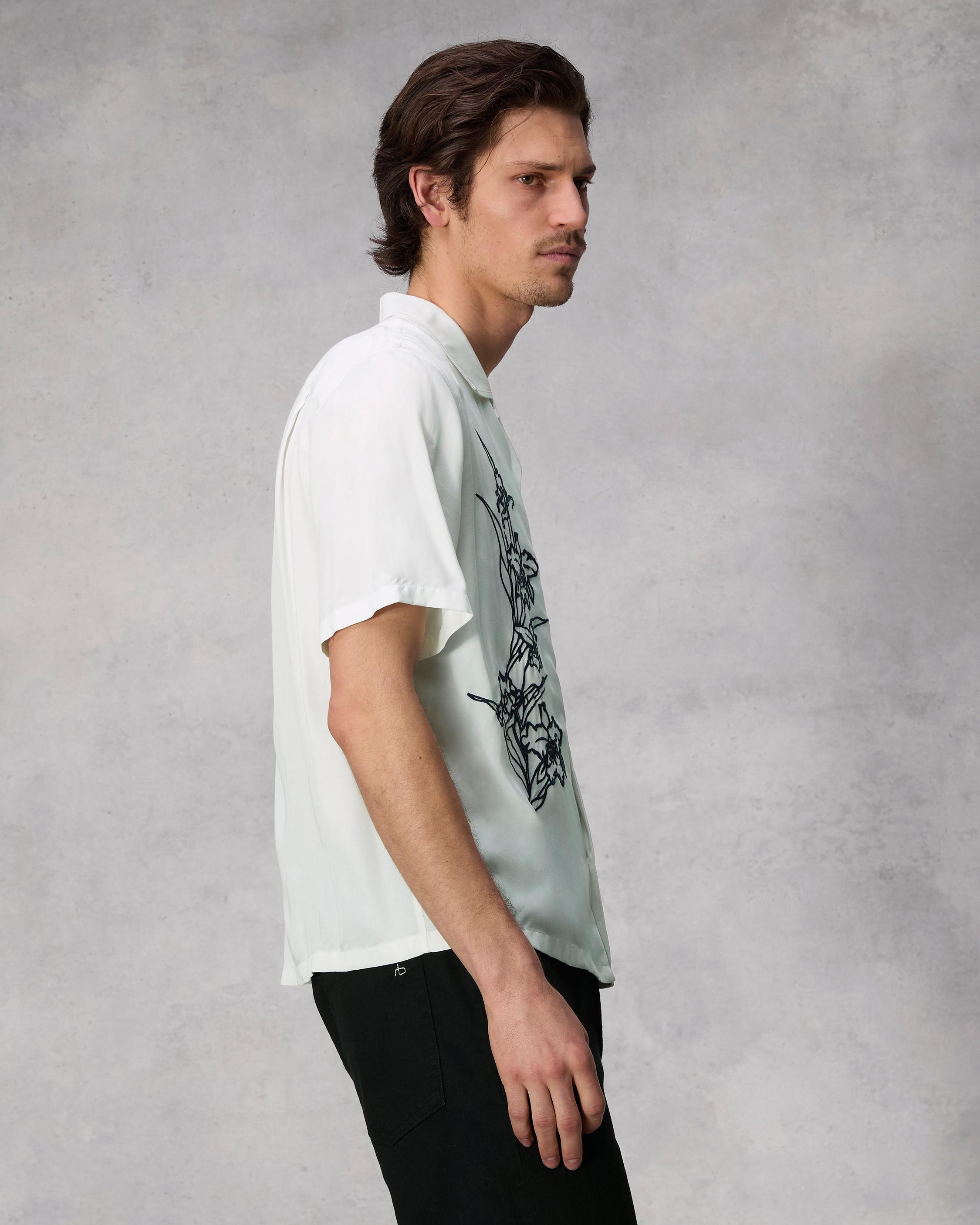 Avery Resort Embroidered Shirt
Relaxed Fit Button Down - 4