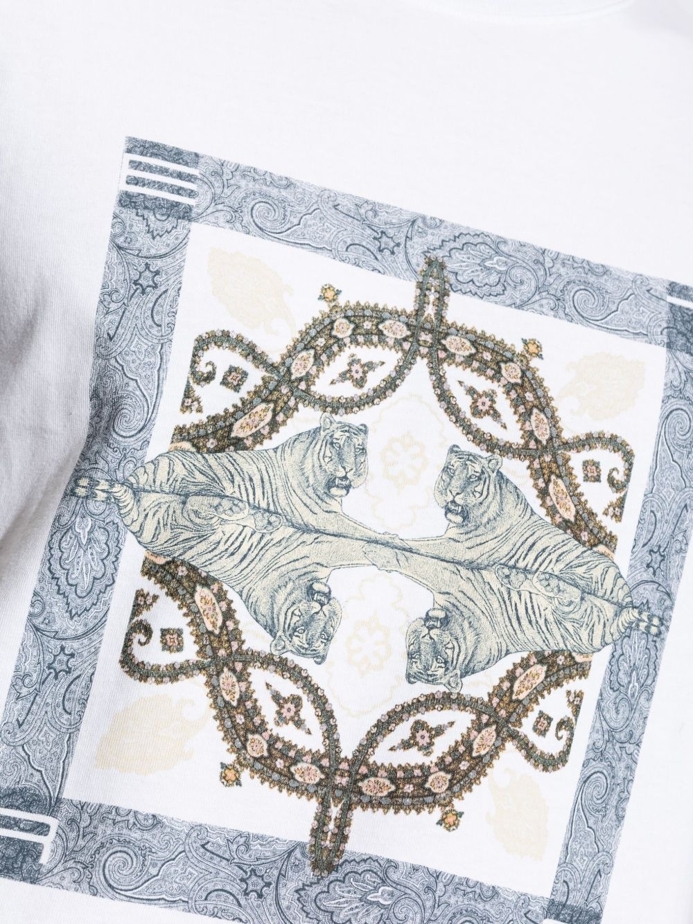 graphic-print T-shirt - 5