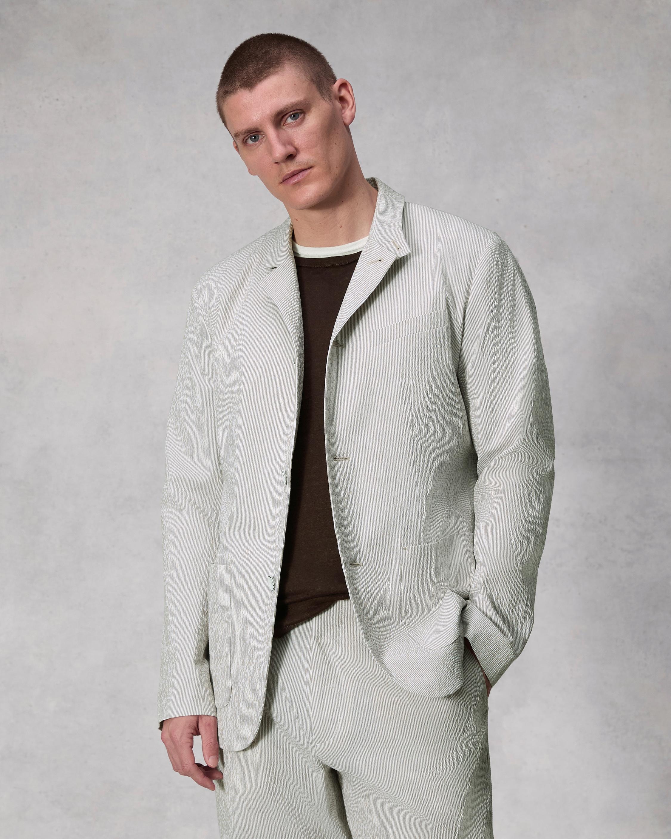 Linden Stripe Seersucker Blazer
Tailored Fit - 2