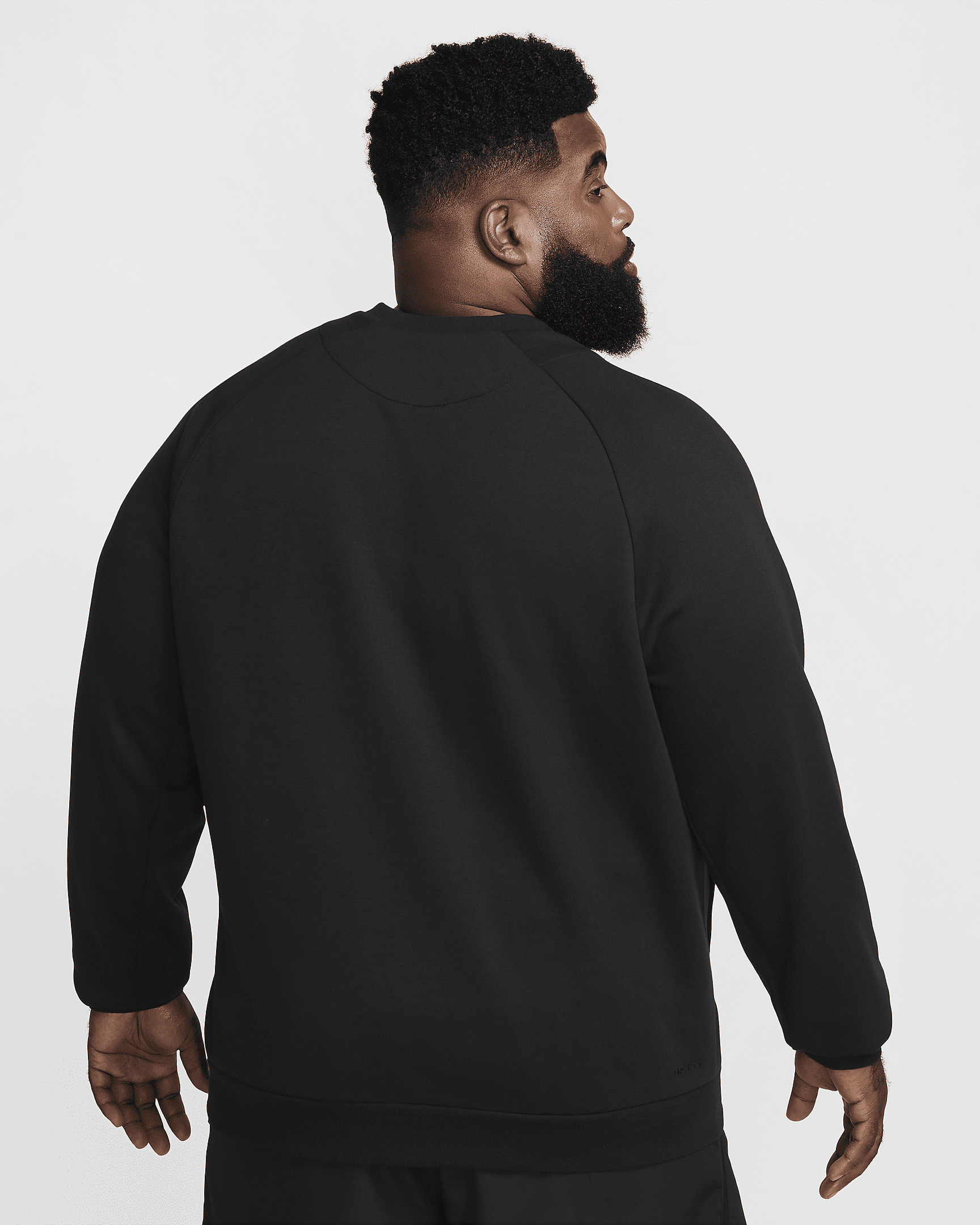 Nike Primary Men's Dri-FIT UV Versatile Crew - 10