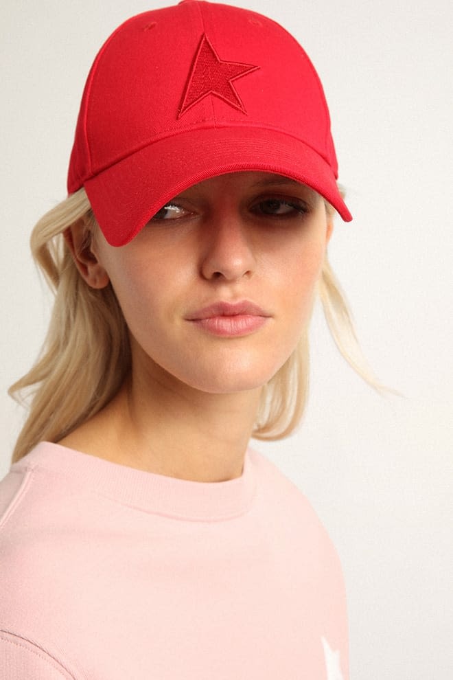 Red cotton baseball cap with tone-on-tone star-shaped patch on the front - 3