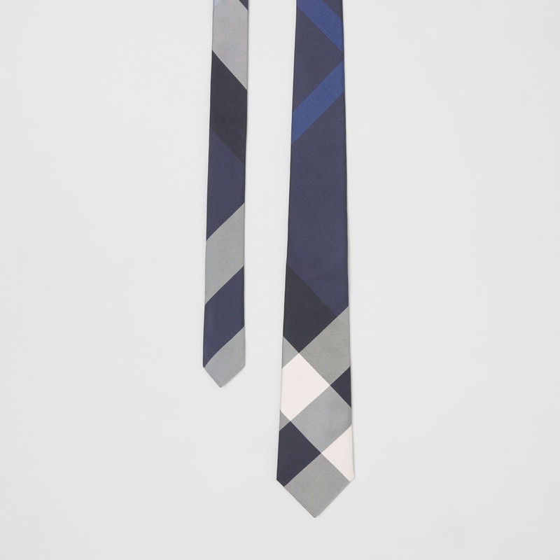 Classic Cut Exaggerated Check Silk Tie 1