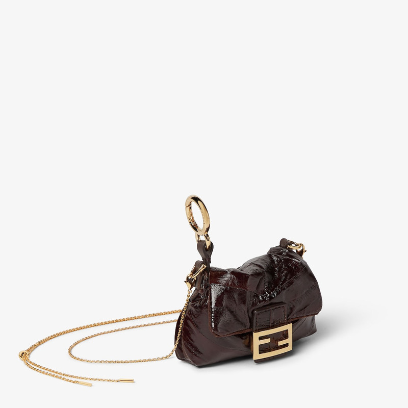 FENDI Mamma Baguette Nano outlook