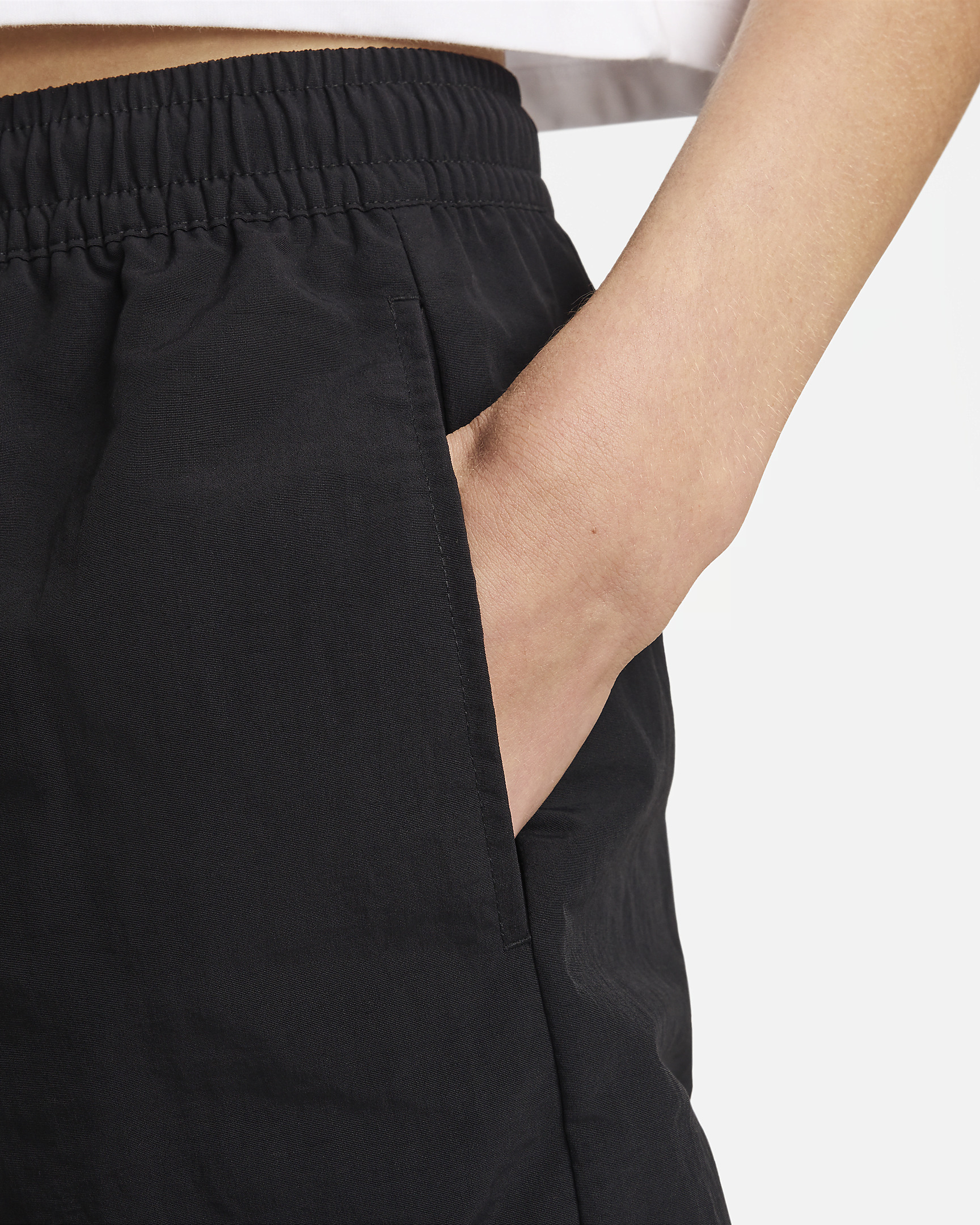 Nike Sportswear Everything Wovens Women's Mid-Rise 5" Shorts - 4