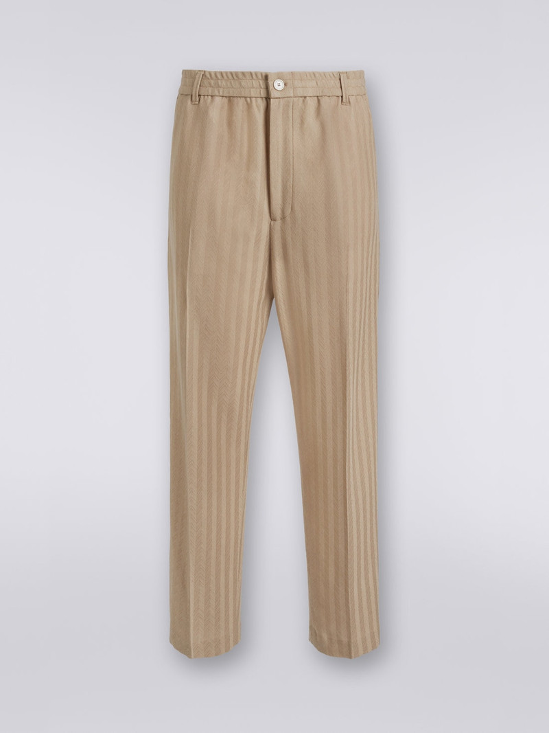Viscose와 면 chevron 바지 와 ironed crease 1
