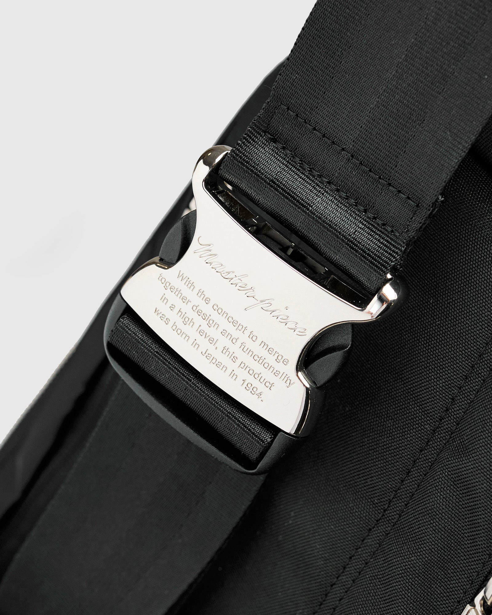 Lightning V2 Shoulder Sling Bag in Black - 10