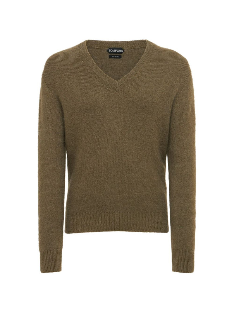V-neck long-sleeved sweater 1