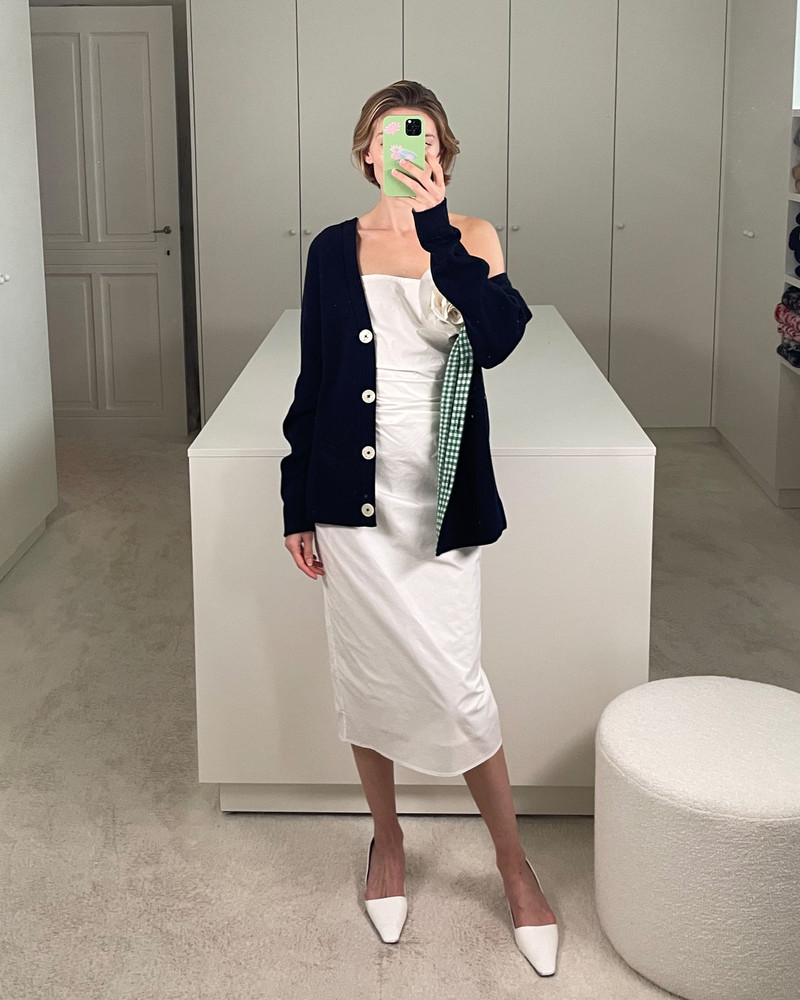 BERNADETTE Cardigan Genevieve with Raffia Brooch outlook