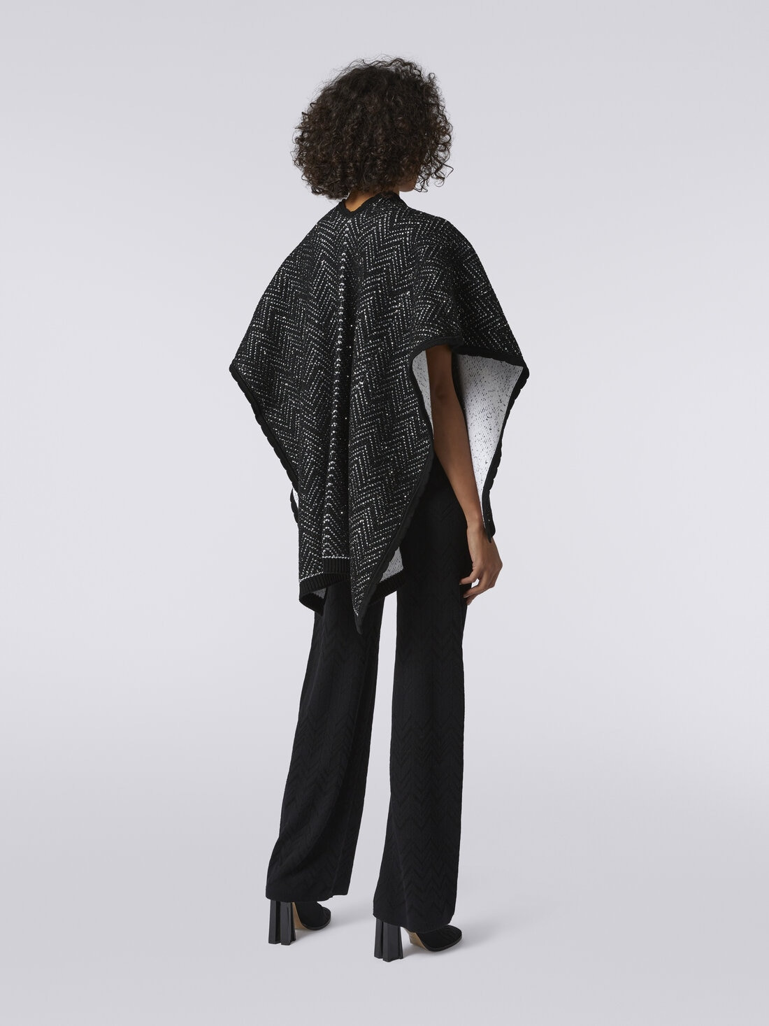 Cotton blend chevron cape with sequins - 4