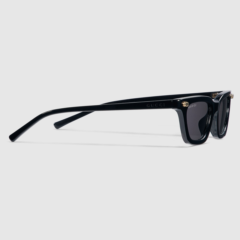 GUCCI Cat eye frame sunglasses outlook