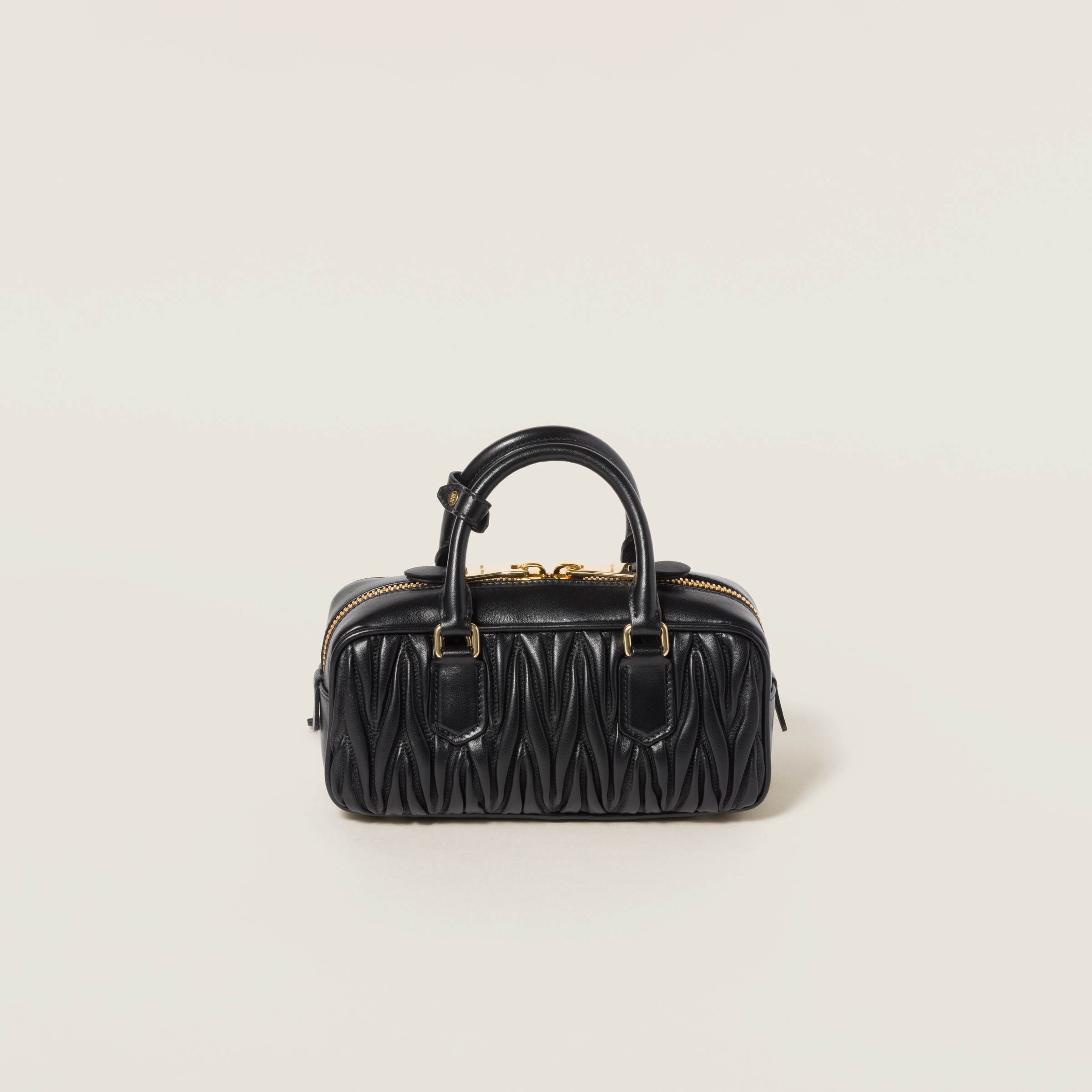 ハンドバッグ MIU MIU ARCADIE LEATHER BAG Arcadie leather handbag Miu Miu Black in Leather - 44315234