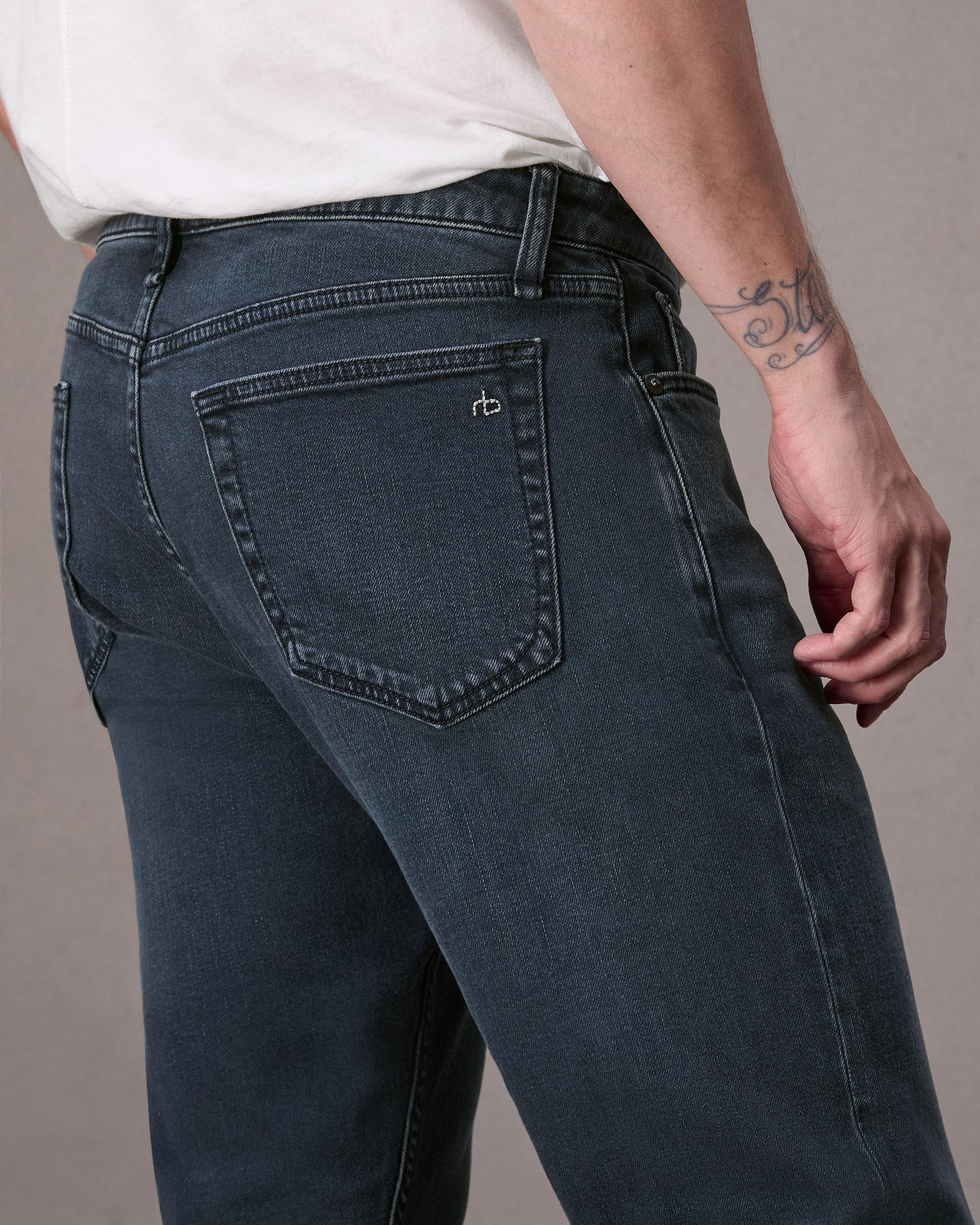 Fit 3 Athletic Fit Jean
Authentic Stretch Denim - 6
