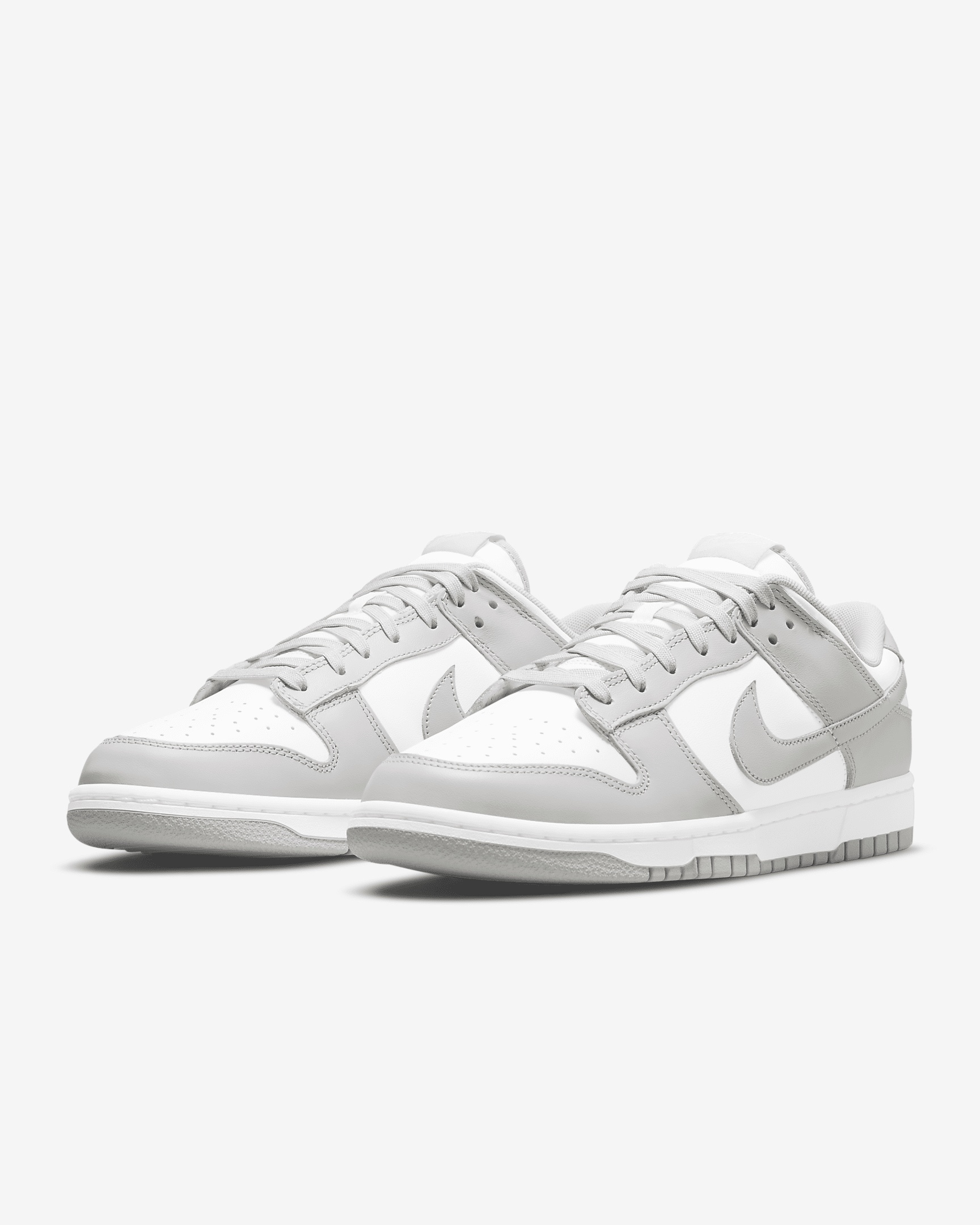 Nike Dunk Low Retro Men's Shoes - 5