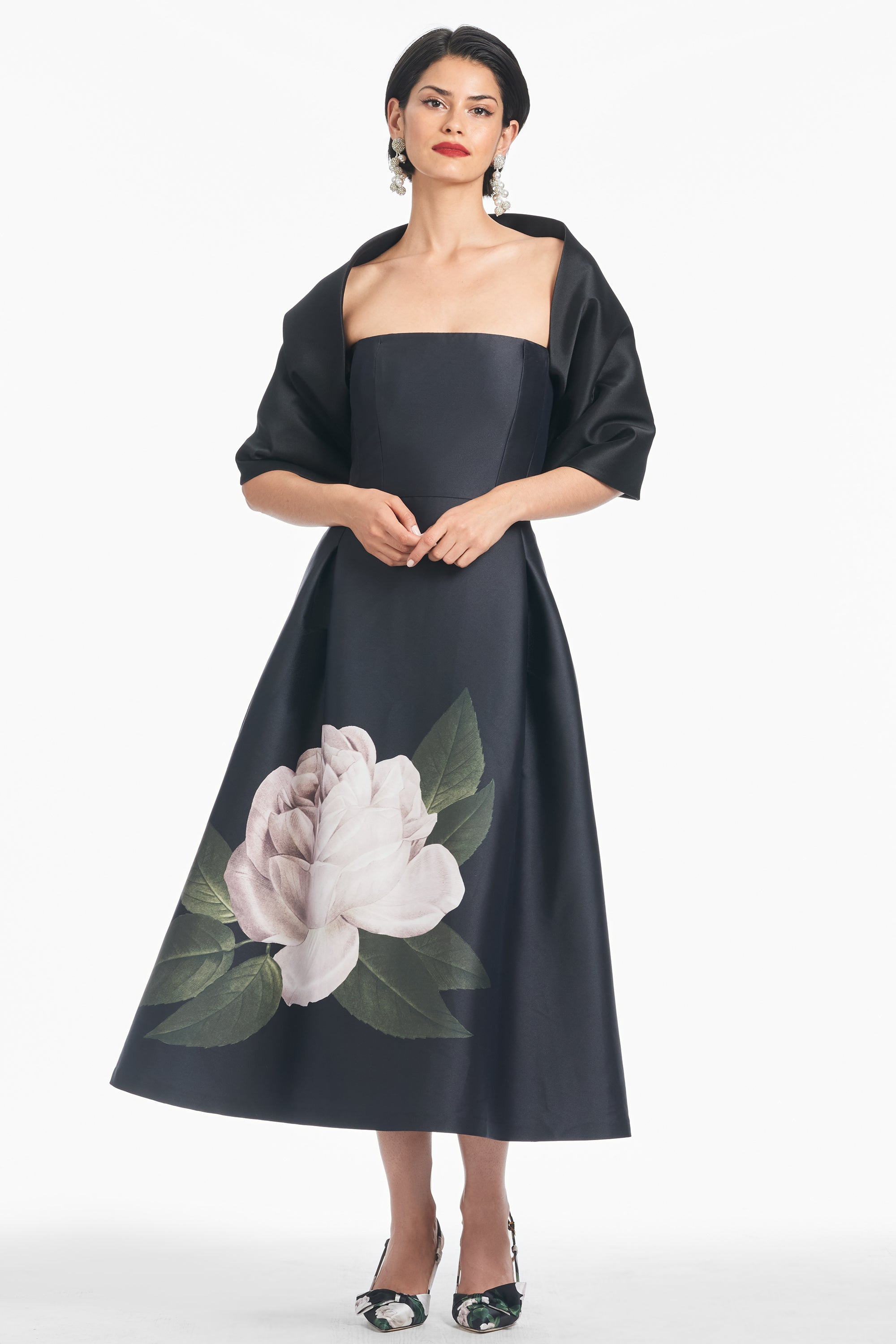 THE HUG SHAWL - BLACK - 3