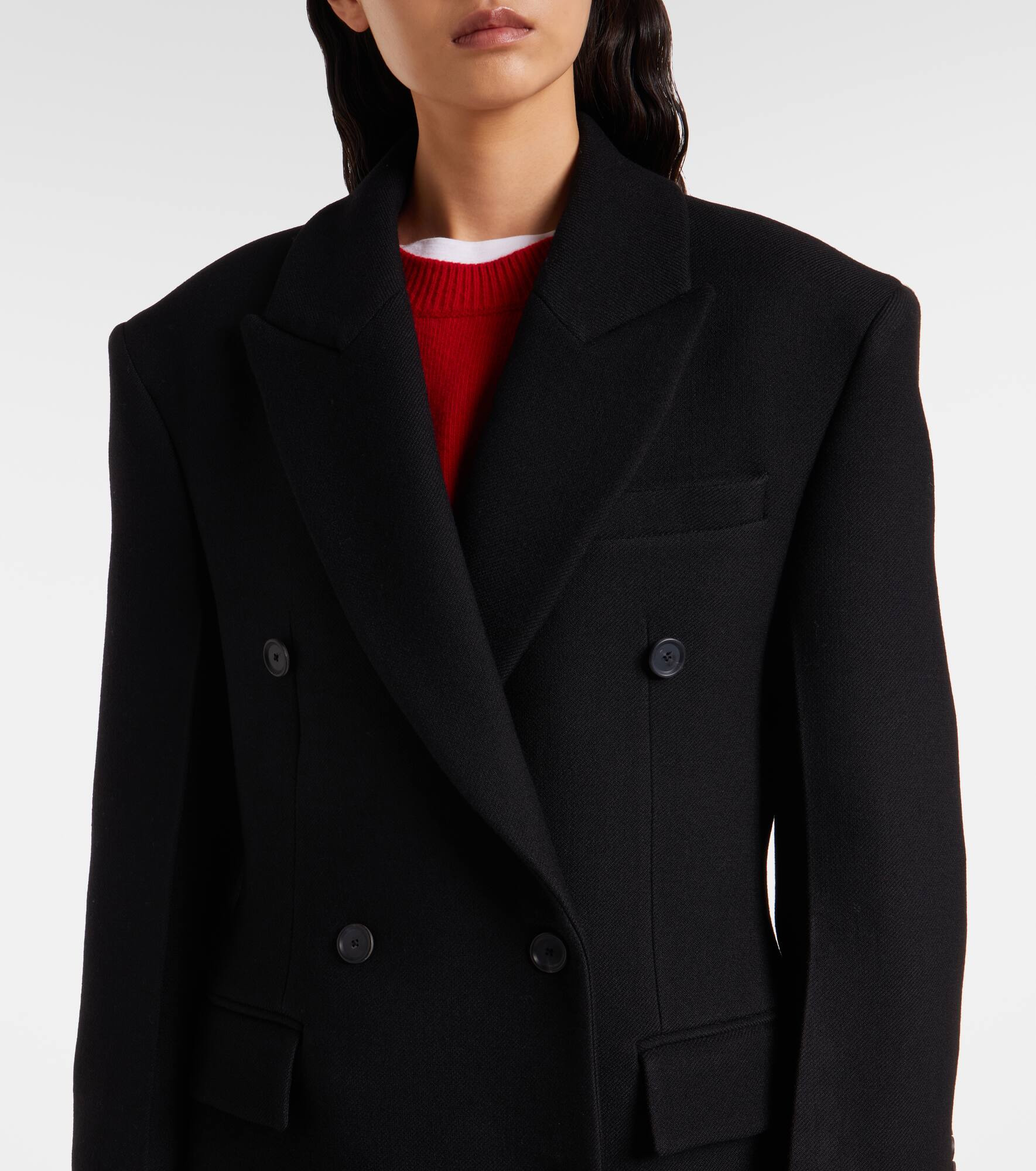 Double-breasted virgin wool coat - 4