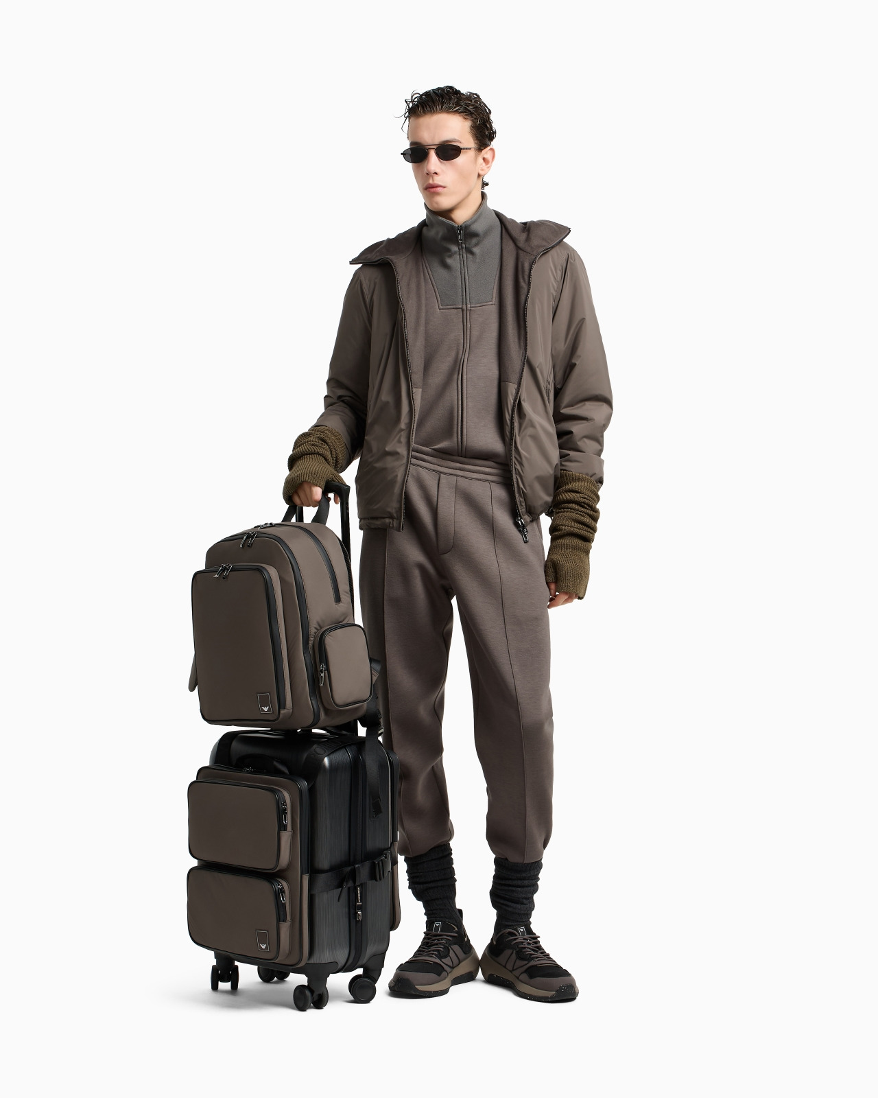 TRAVEL ESSENTIALS WATER-REPELLENT NYLON HOODED JACKET - 2