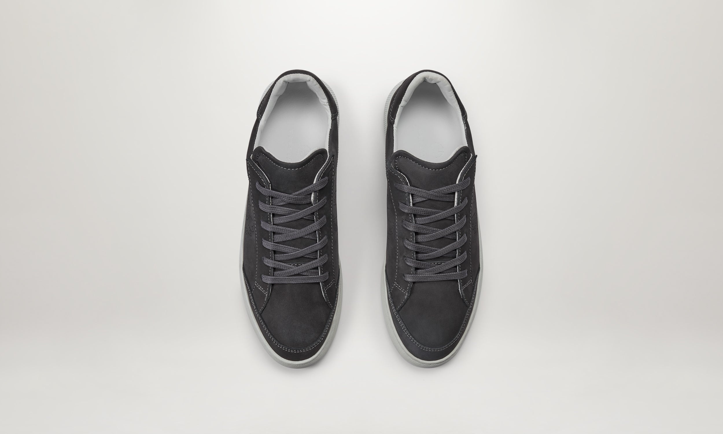 TRACK LOW TOP SNEAKER - 3