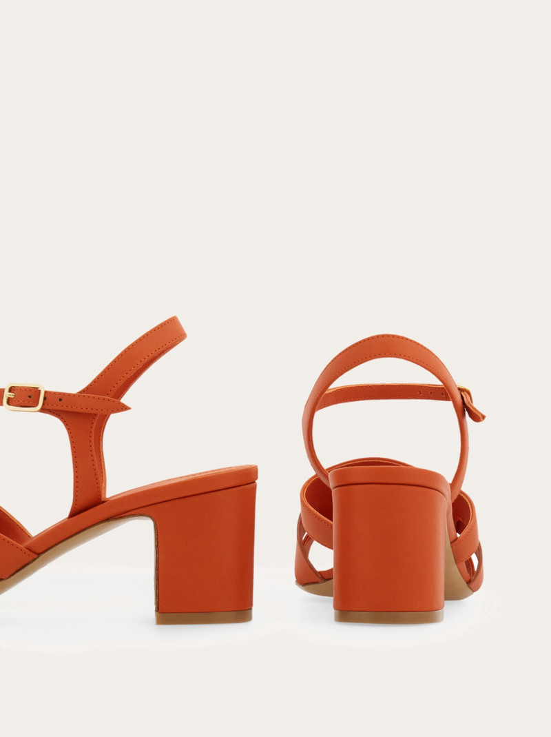 Gancini ornament sandal 7