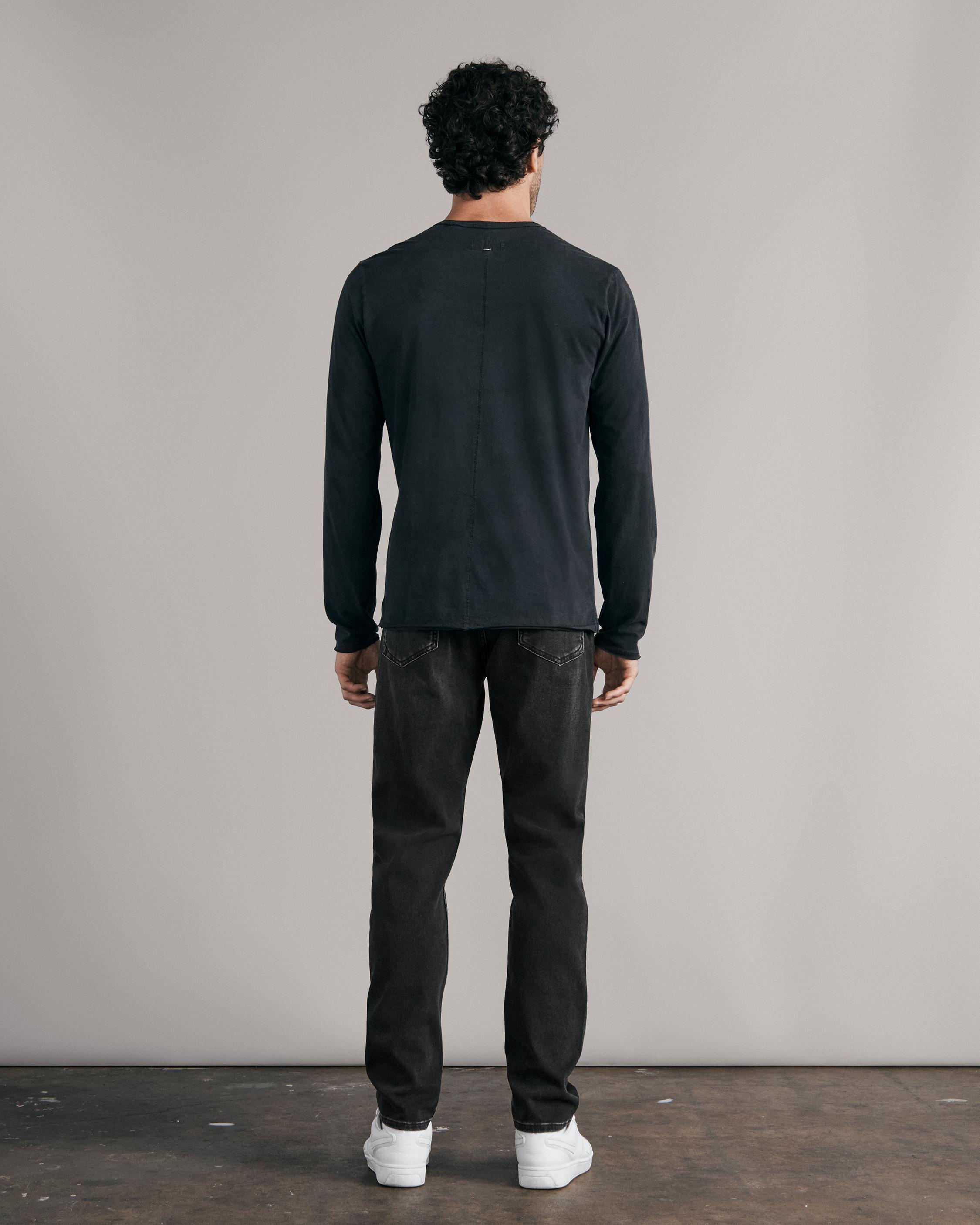 Fit 2 - Wylie
Slim Fit Washed Black Action Loopback Jean - 4