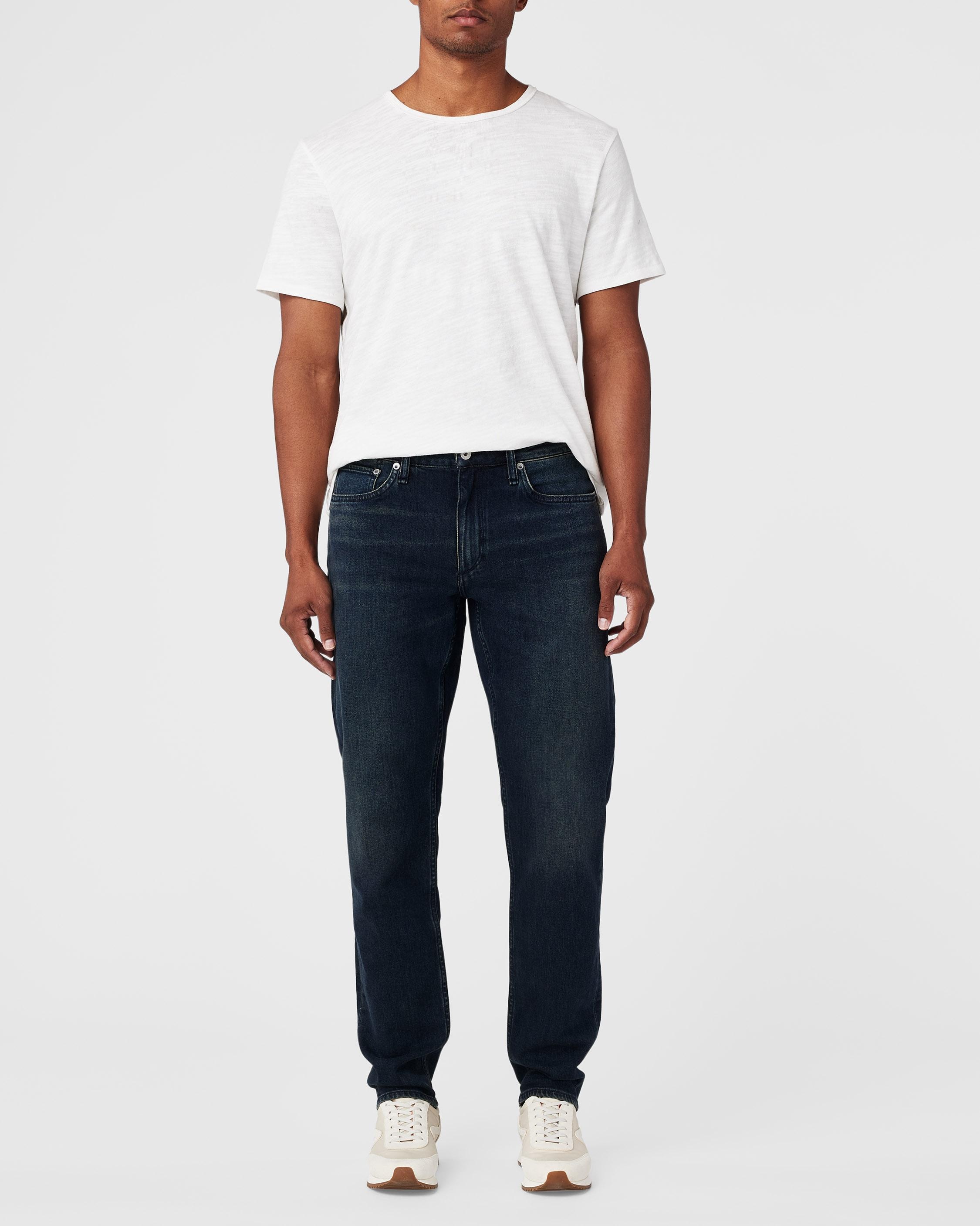 Fit 3 - Castor
Athletic Fit Authentic Stretch Mid Indigo Jean - 1