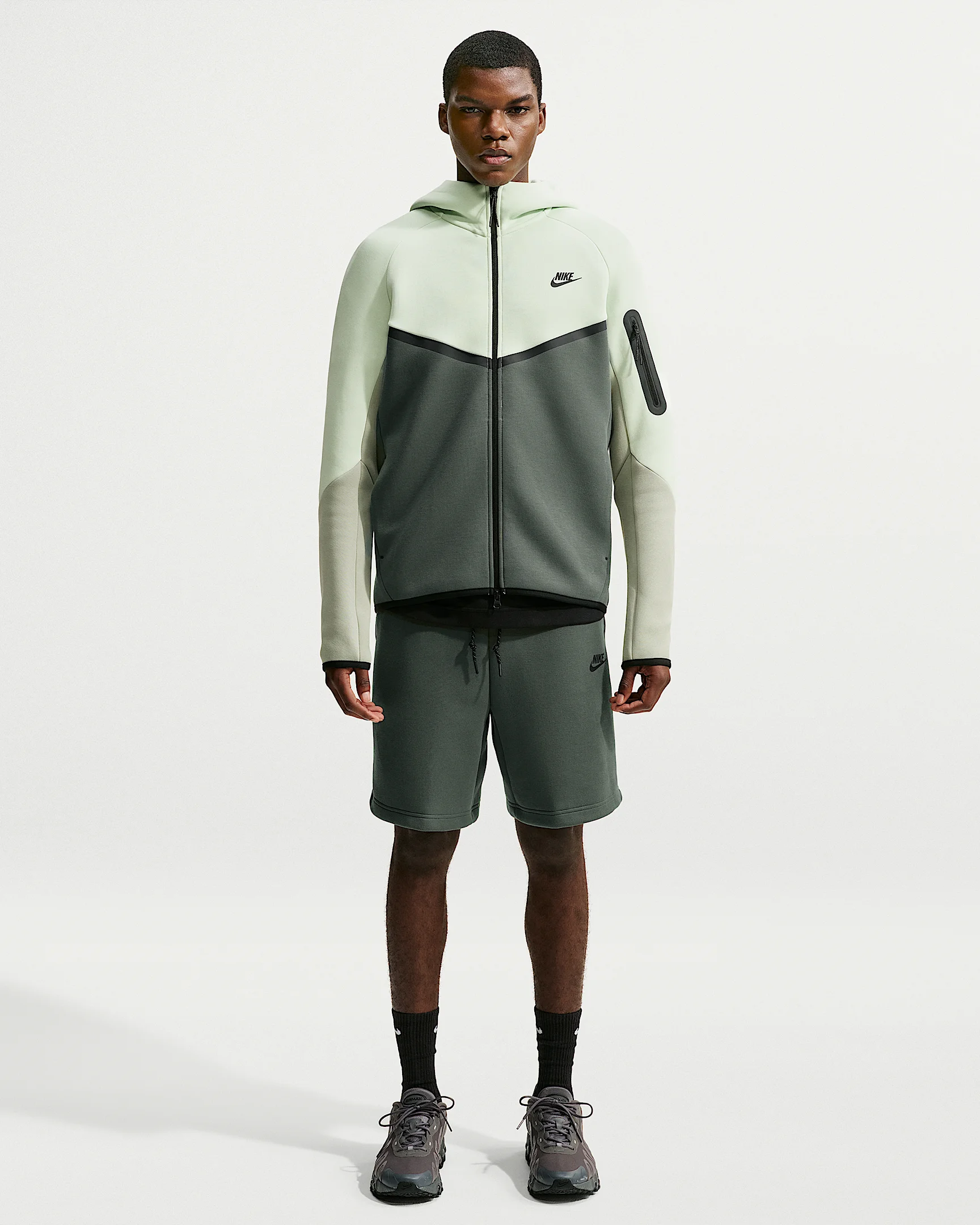 Nike Tech Men's Fleece Shorts - 1