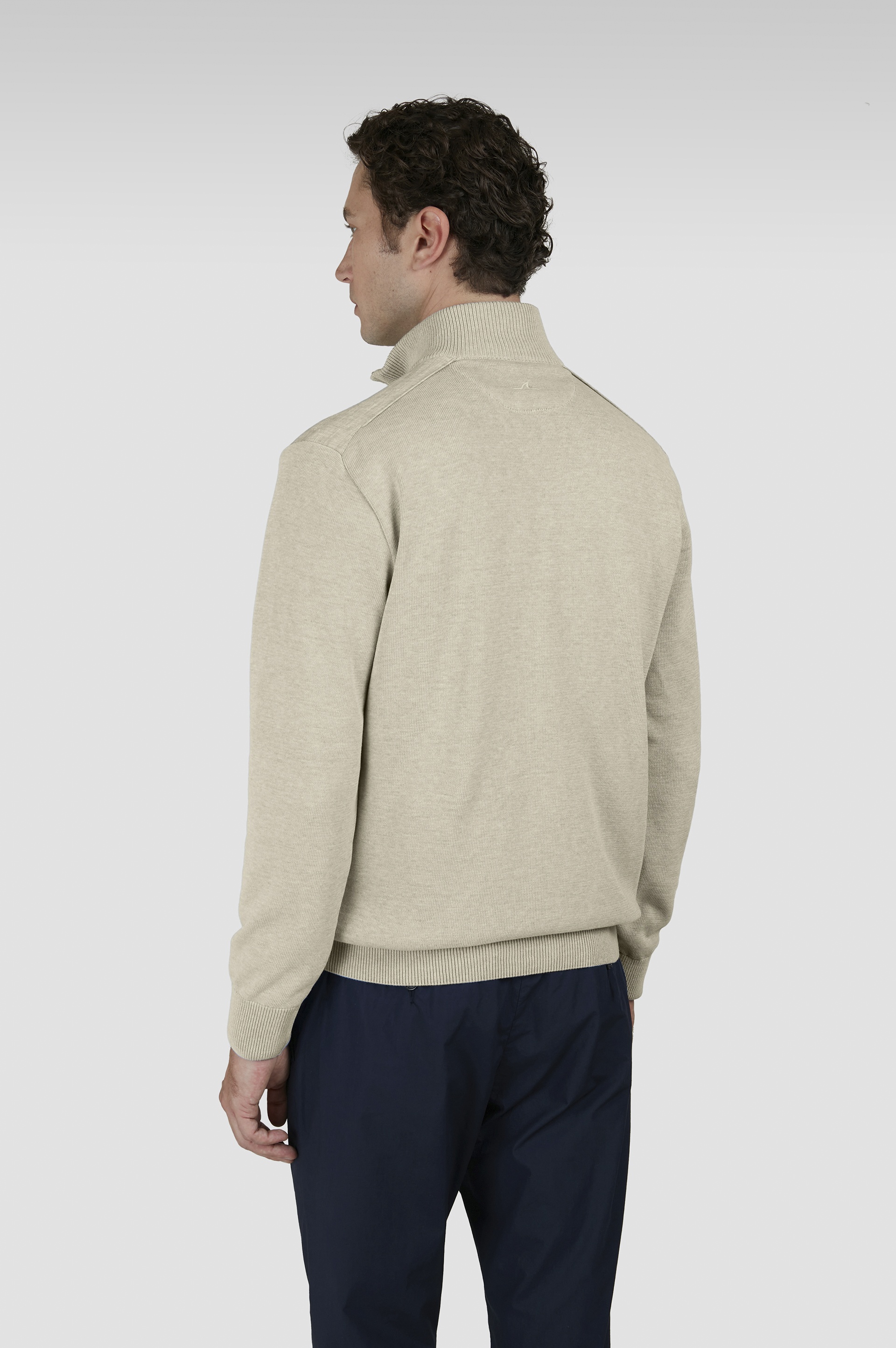 SWEATER IN FRESH COTTON WITH CONTRASTING LINEN DETAILS - 3